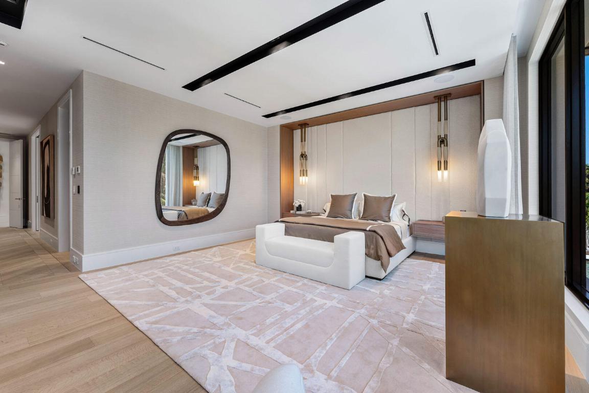 2172 W Maya Palm Drive