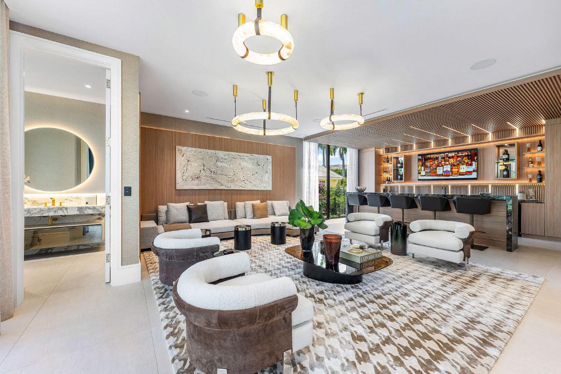 2172 W Maya Palm Drive