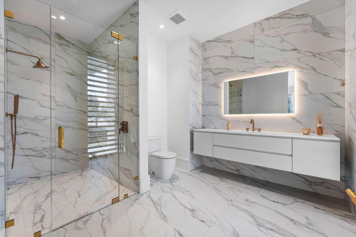 2172 W Maya Palm Drive