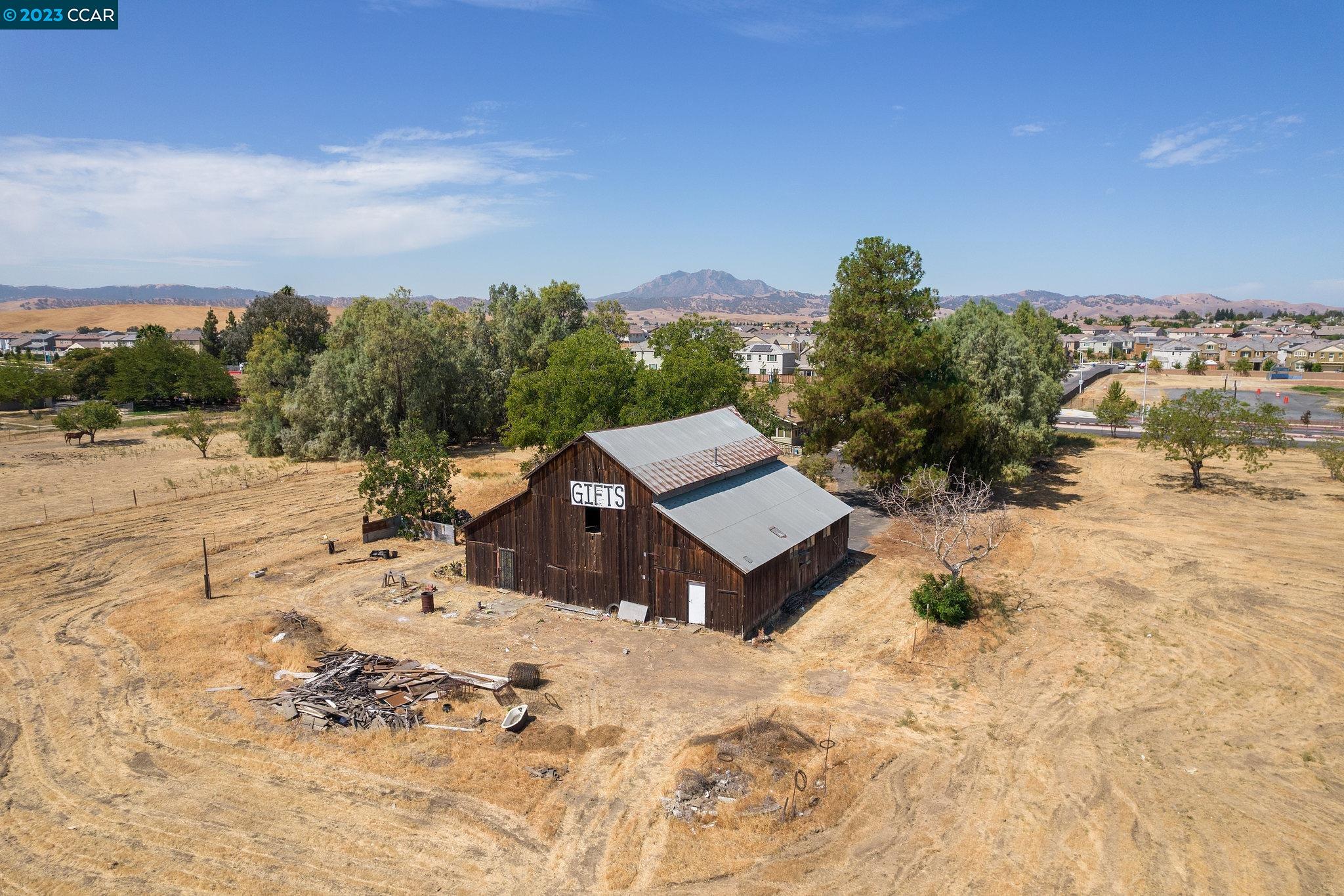 5225 Heidorn Ranch Rd