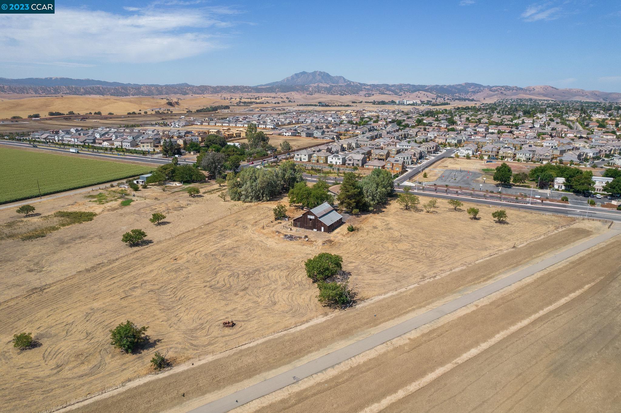 5225 Heidorn Ranch Rd