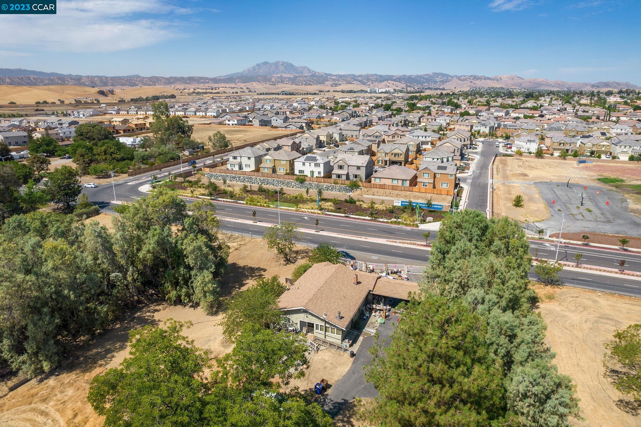 5225 Heidorn Ranch Rd