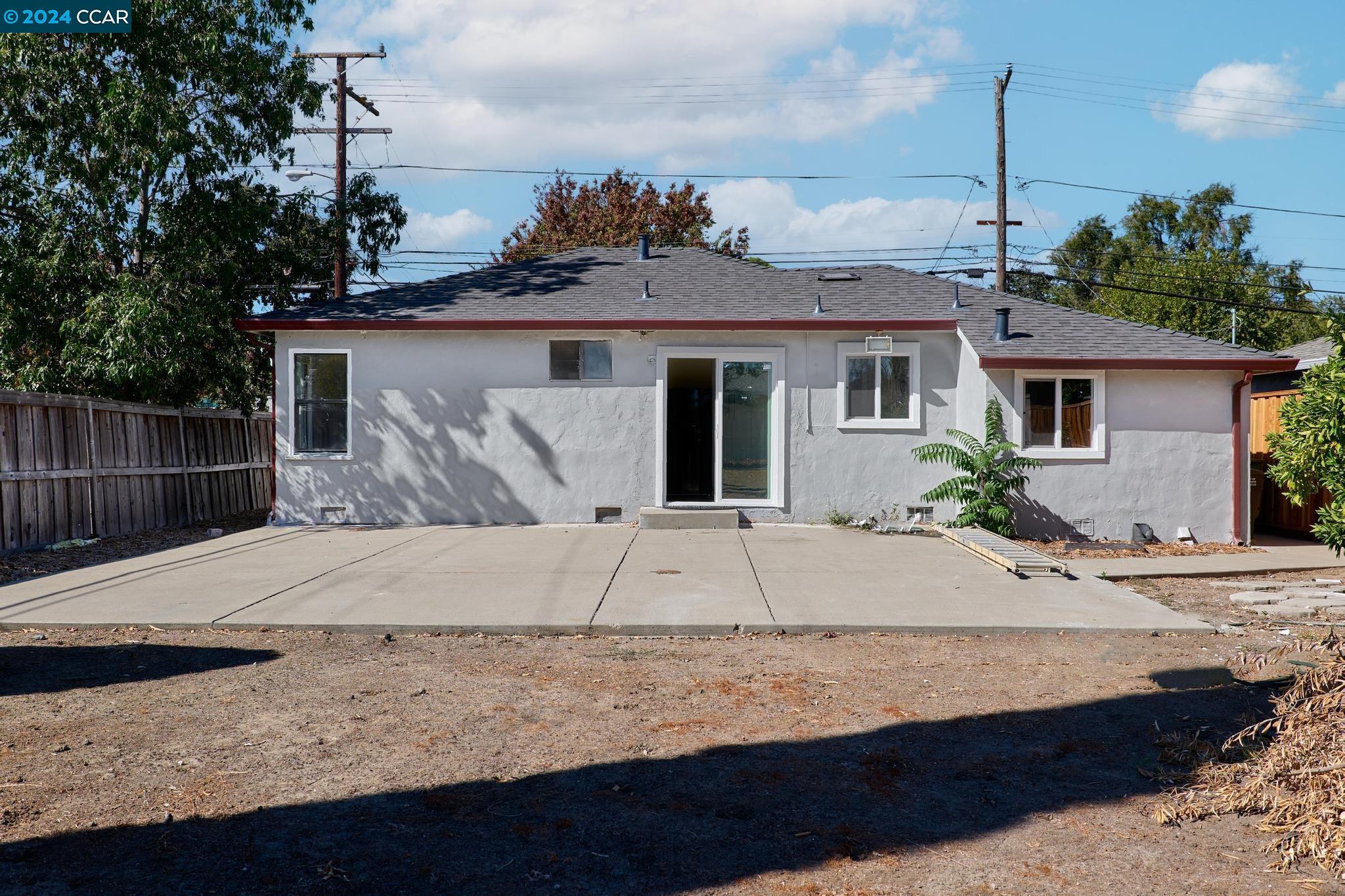 1360 San Carlos Ave