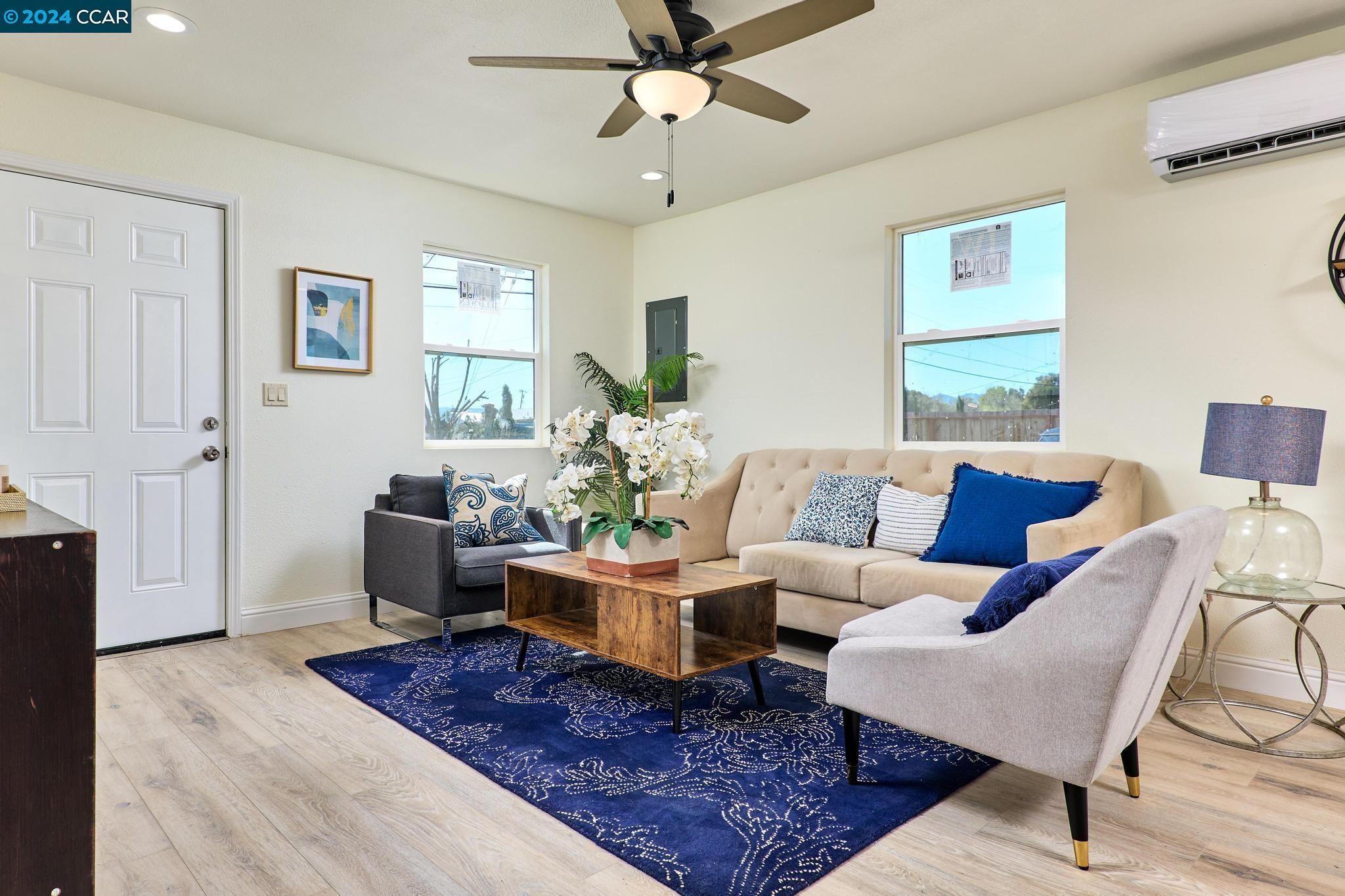 160 Sunrise Dr