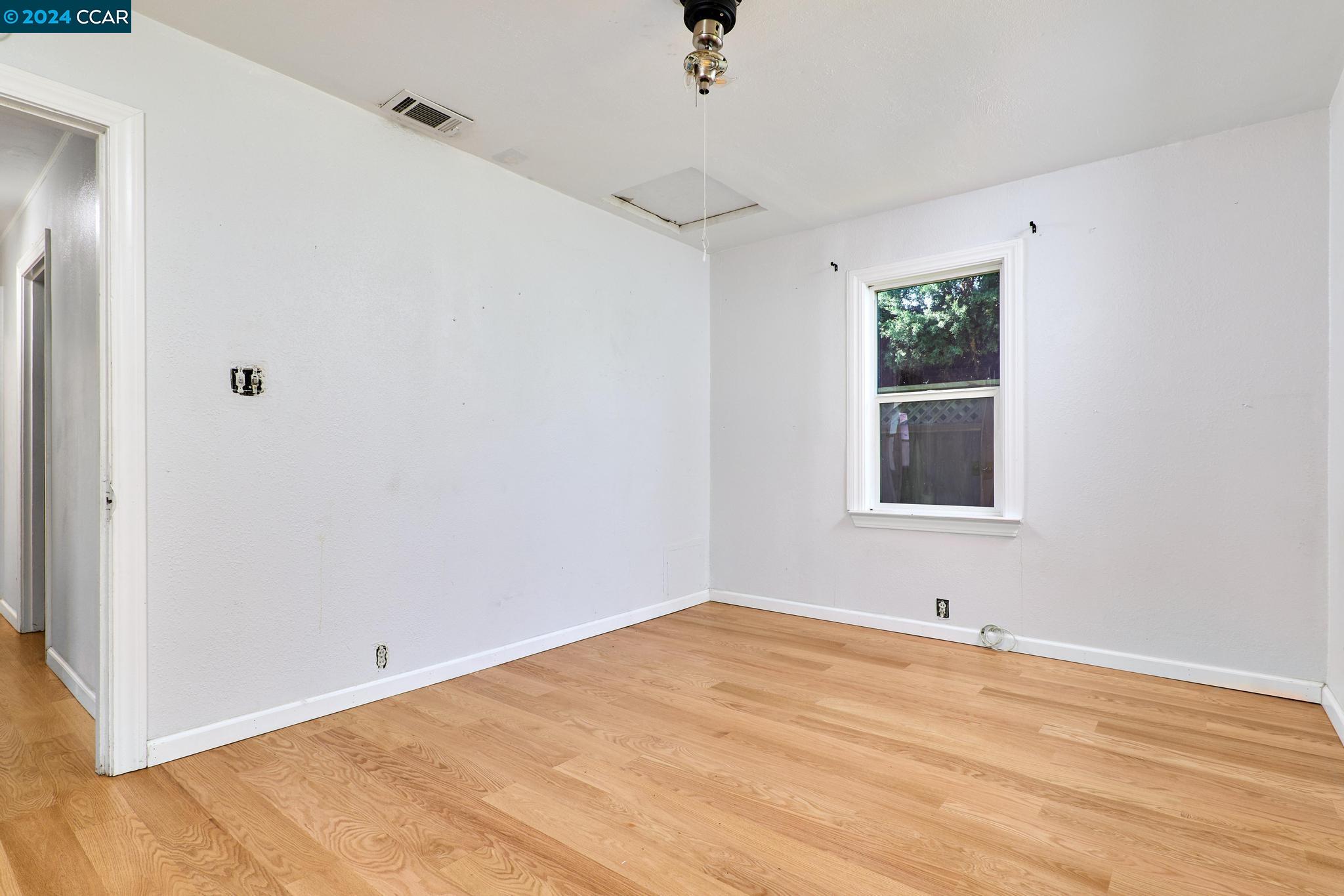 3631 Walnut Ave