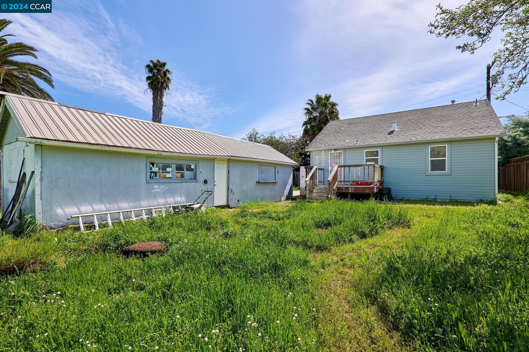 3631 Walnut Ave