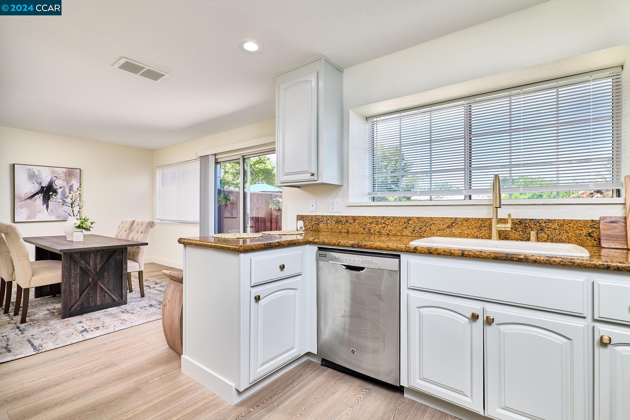 1464 Peachtree Cmn