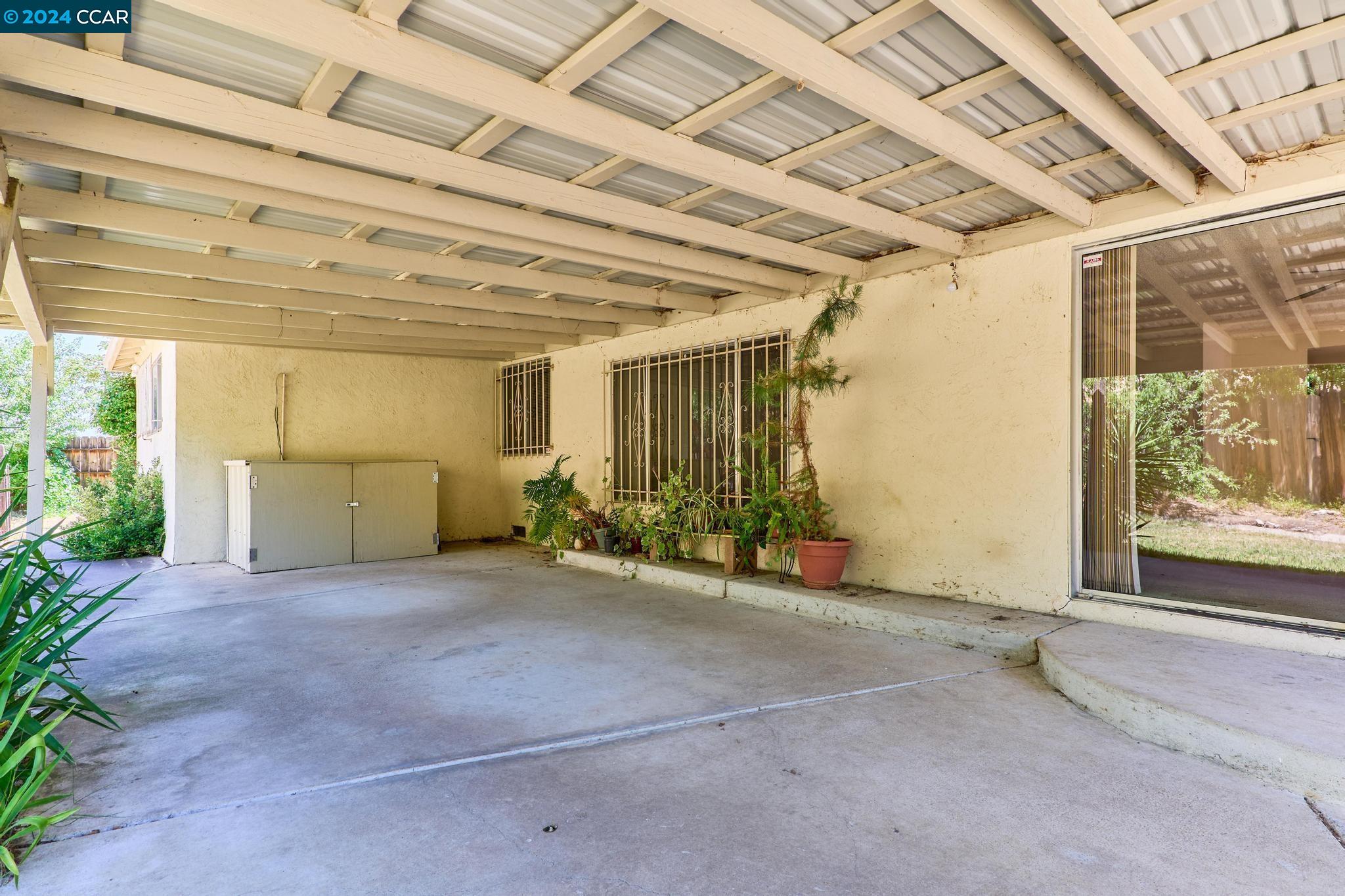 4110 Crestview Dr