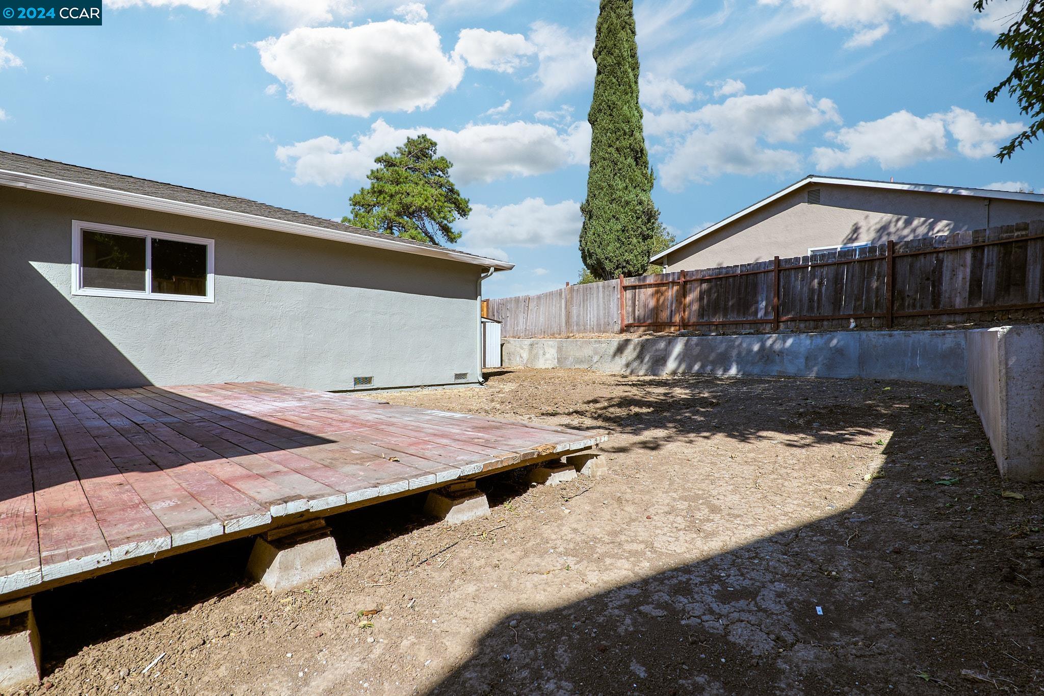 2188 Sugartree Dr