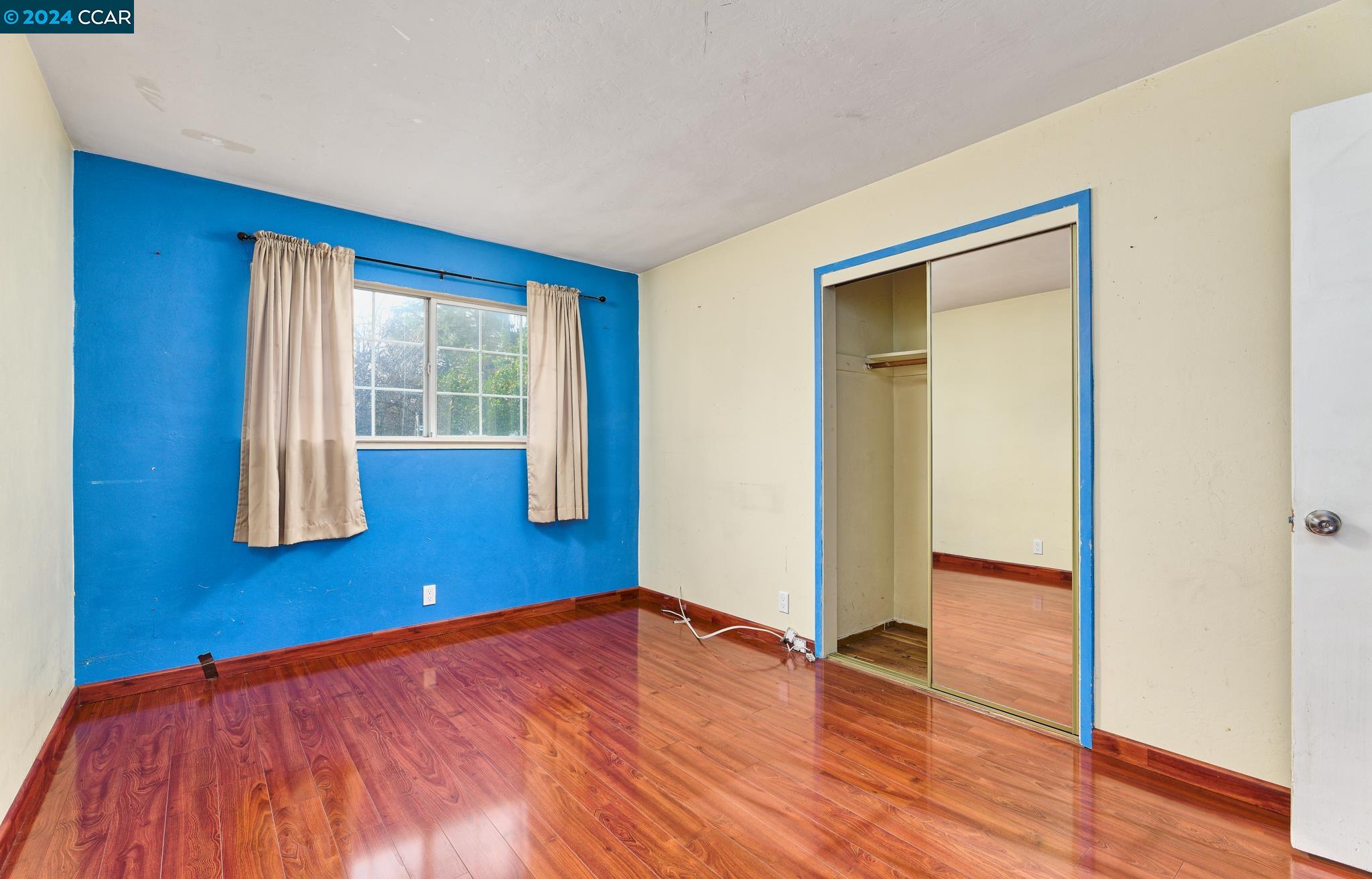 5182 La Corte Bonita