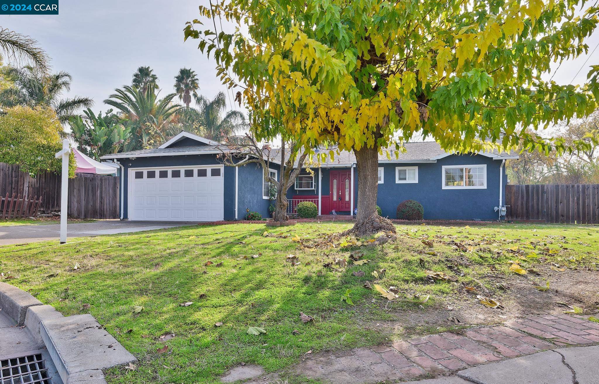 5182 La Corte Bonita