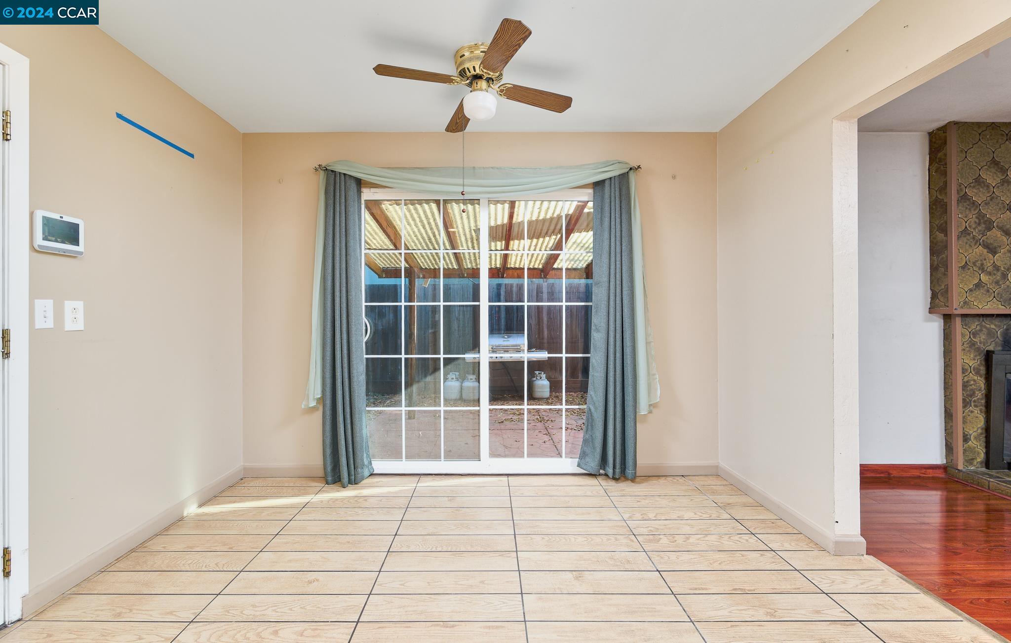 5182 La Corte Bonita