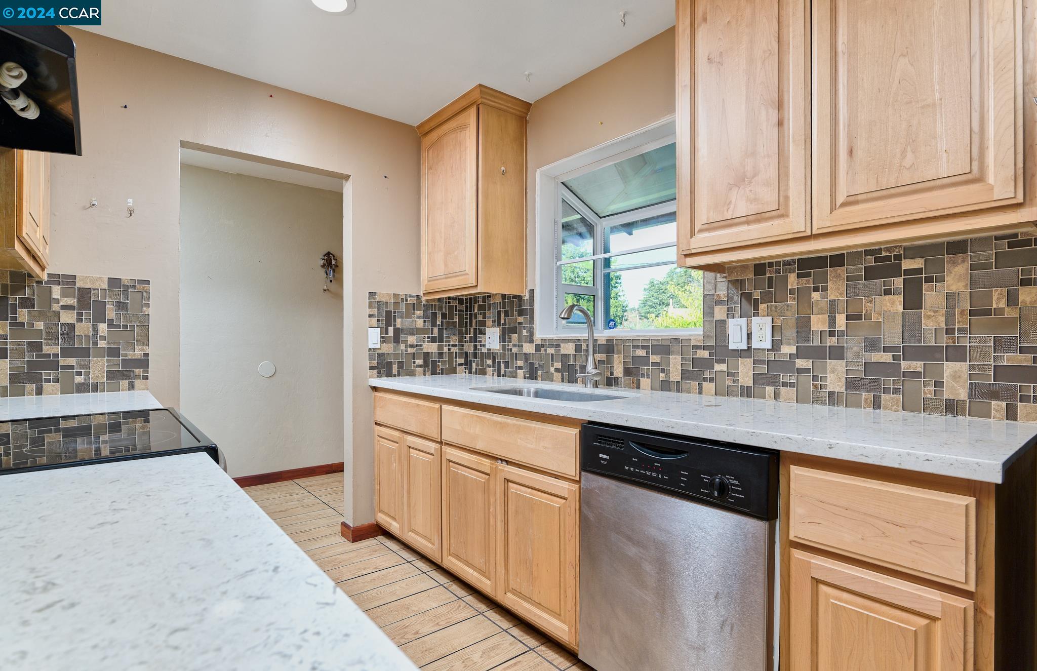 5182 La Corte Bonita