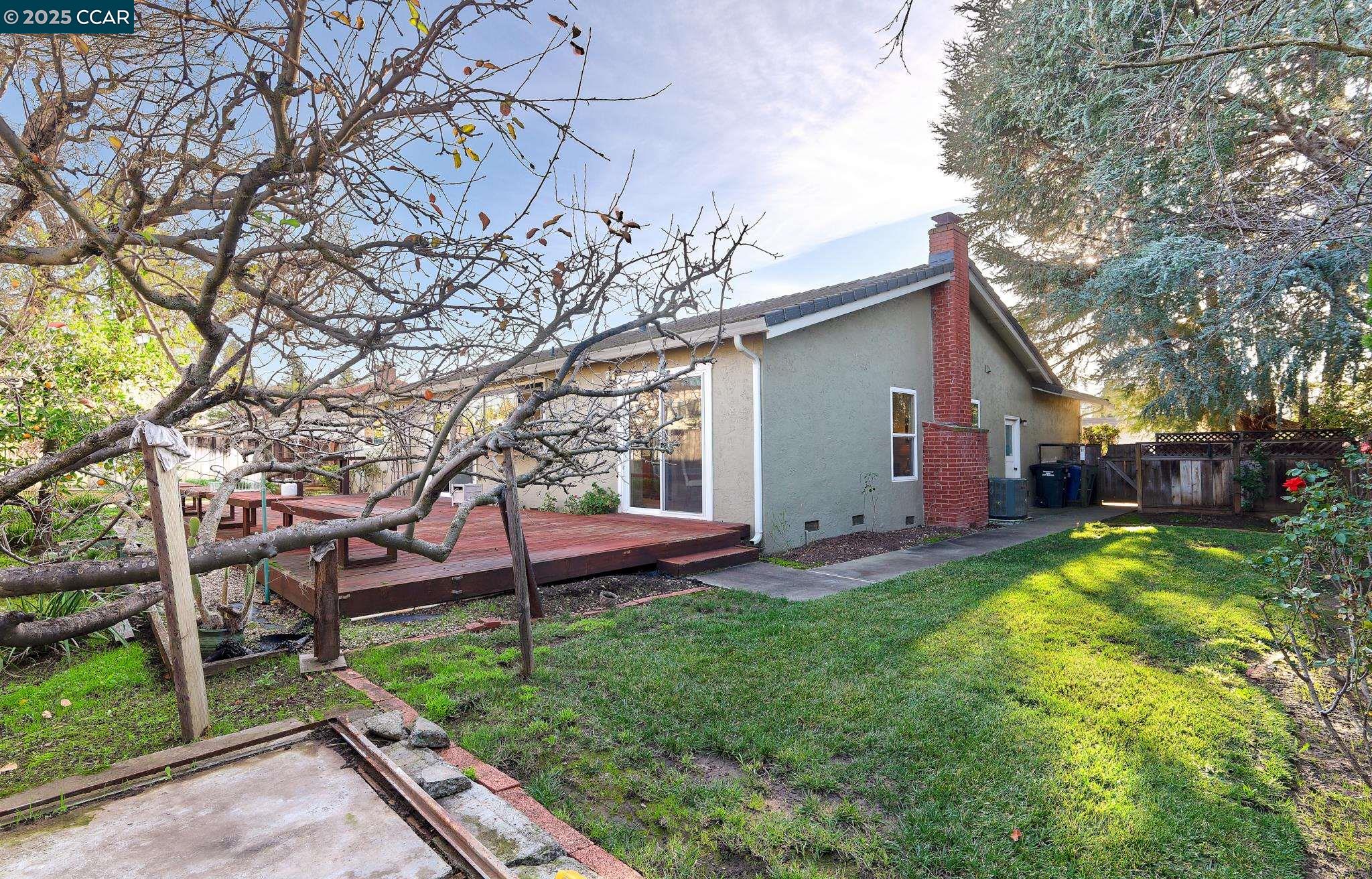 860 Niagara Ct