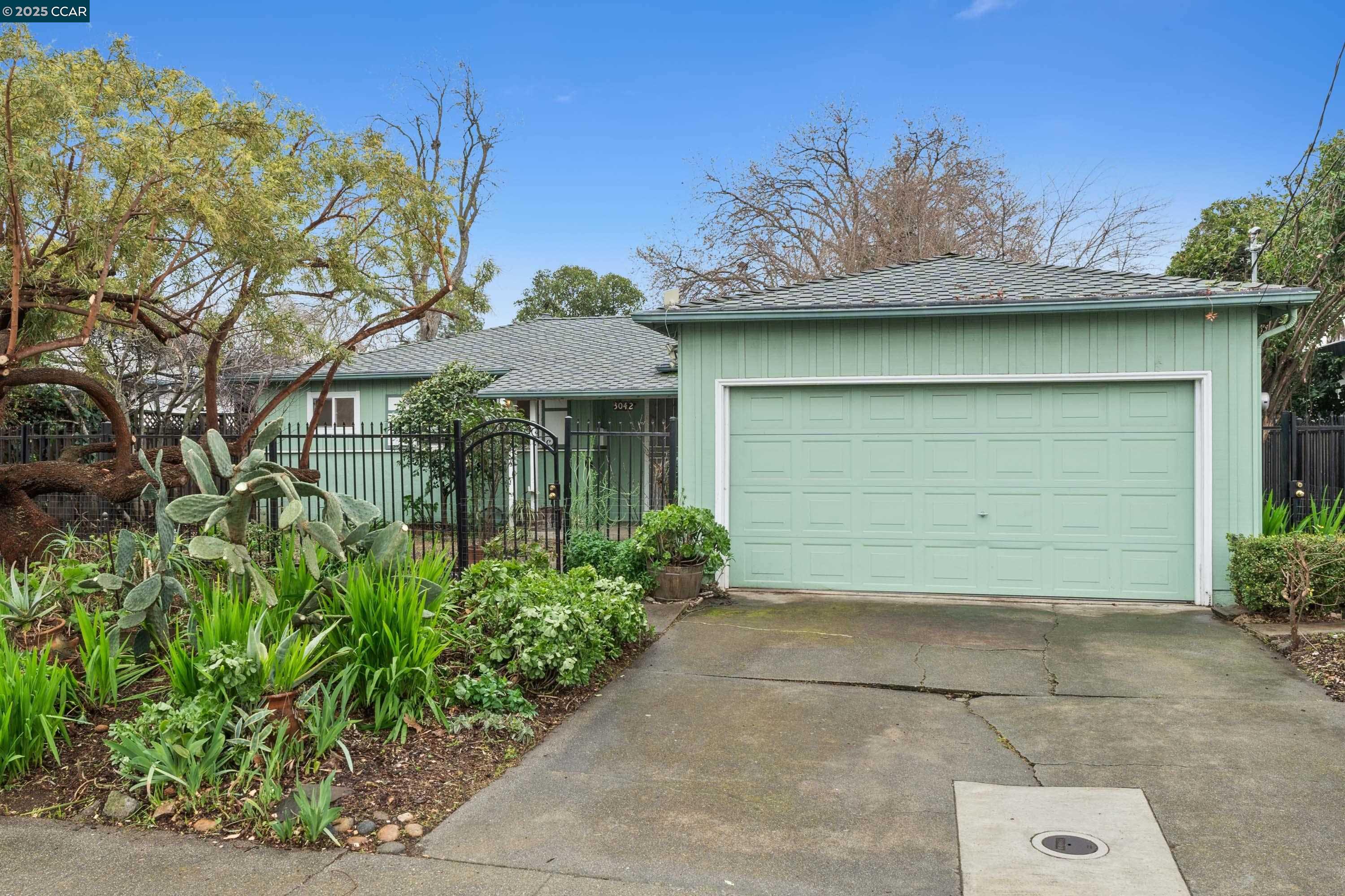 3042 Mount Diablo St.