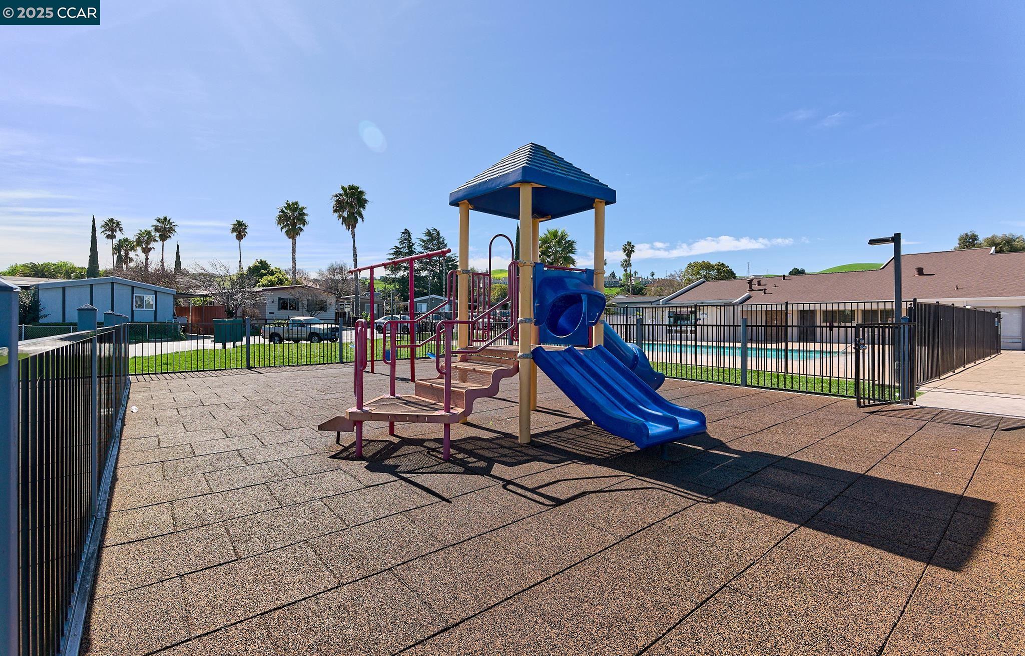 728 Treasure Dr.