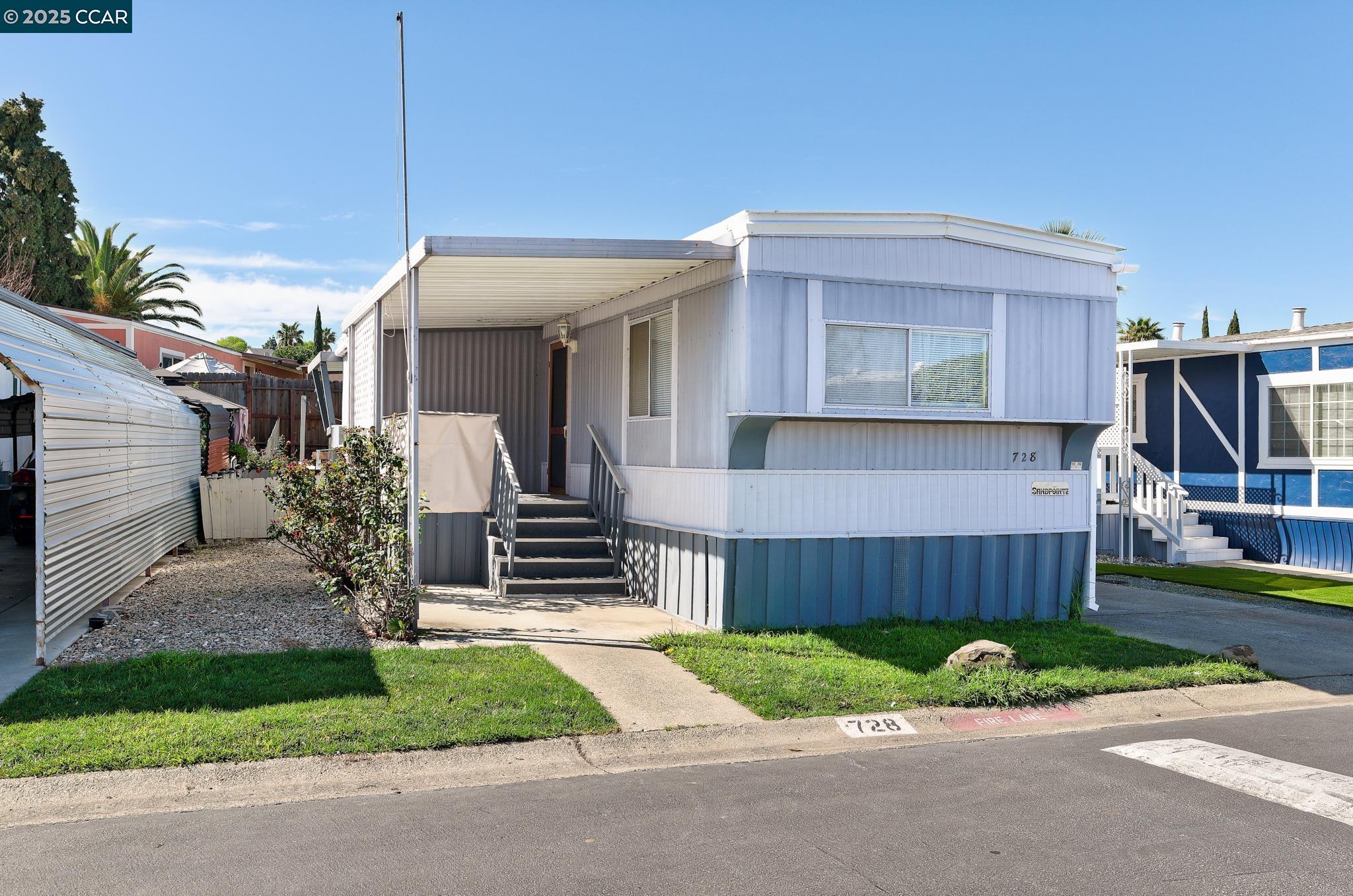 728 Treasure Dr.