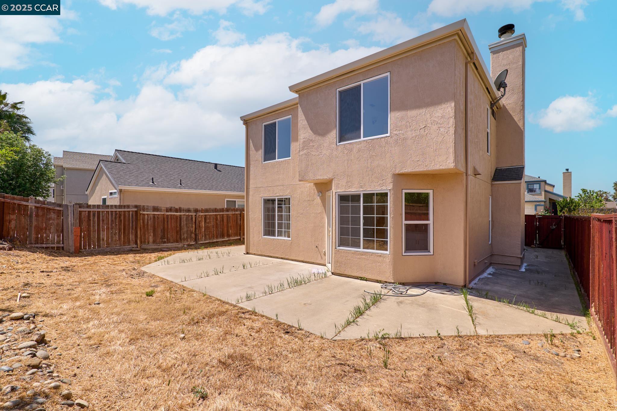 2119 Meadowlark Ln