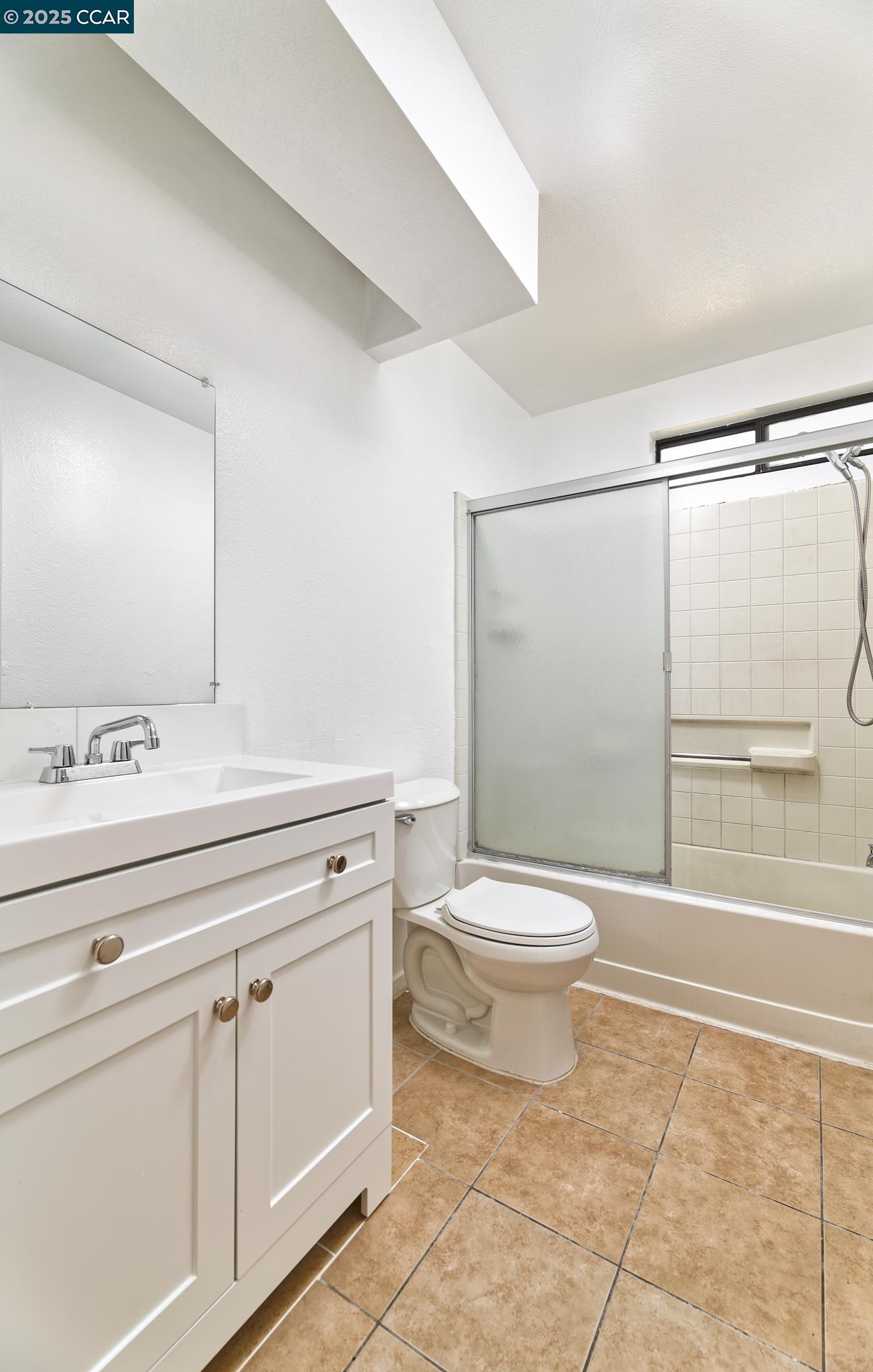 2119 Meadowlark Ln