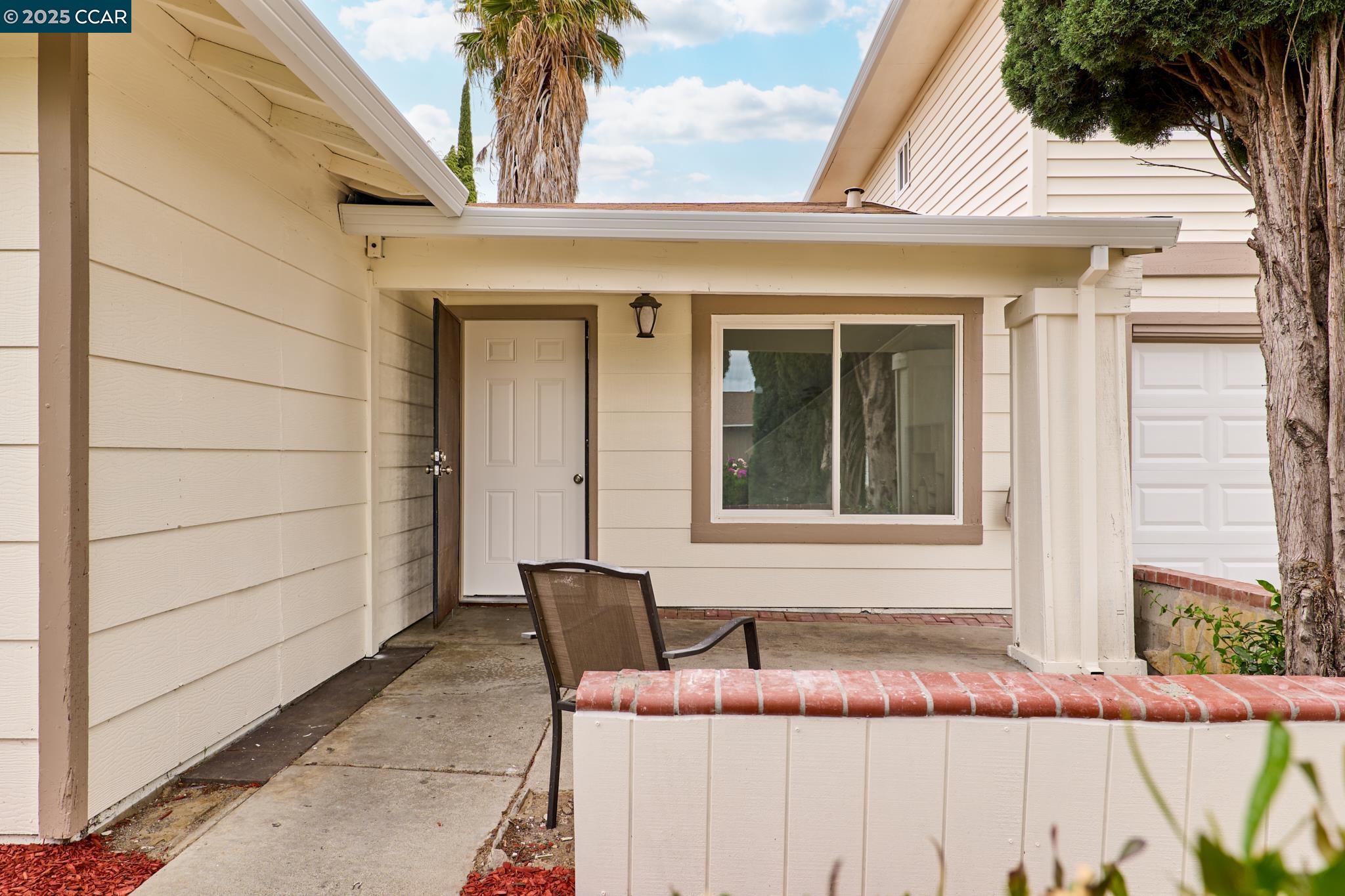 2248 Hamlin Dr