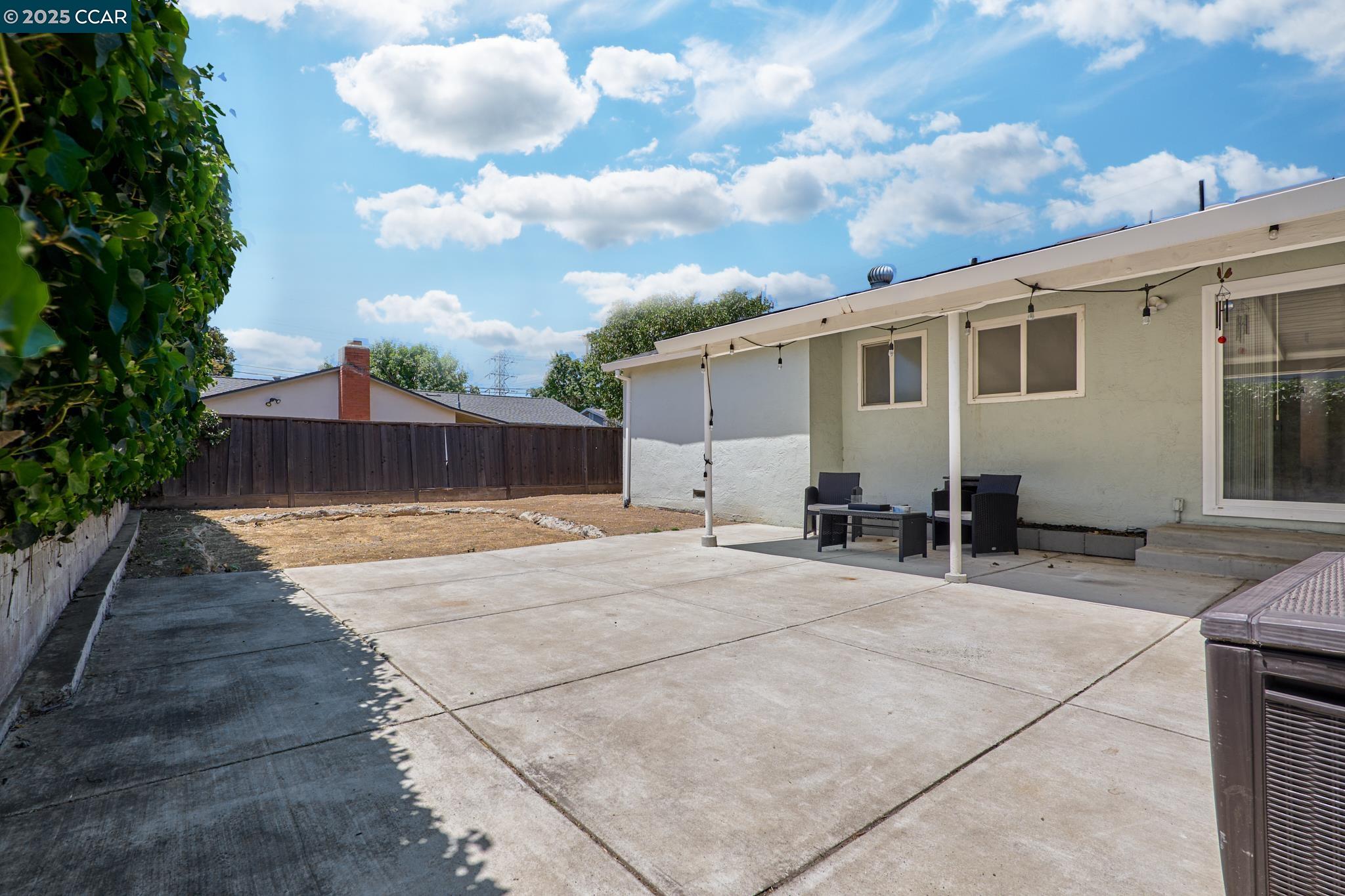 2704 Patricia Ave