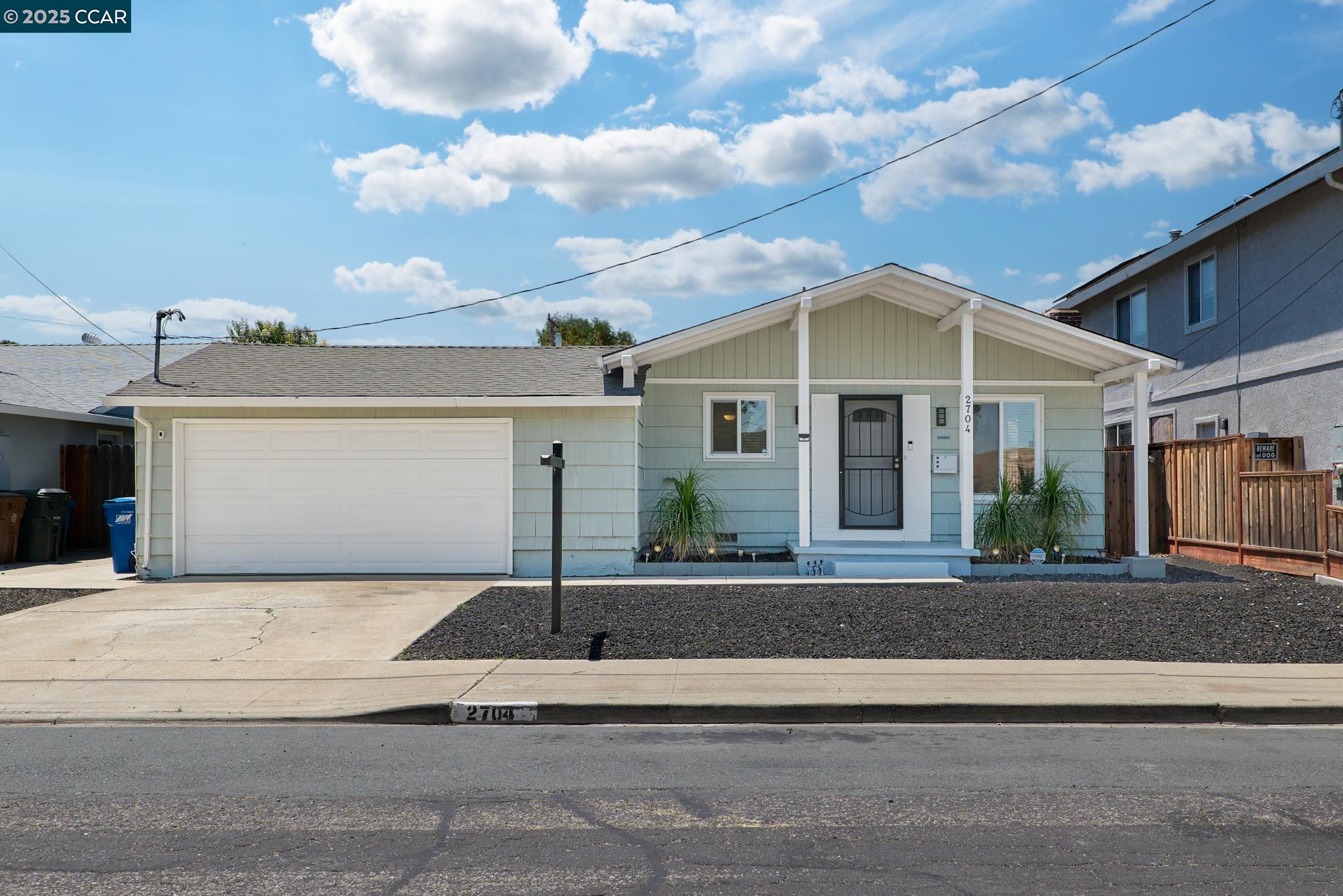 2704 Patricia Ave