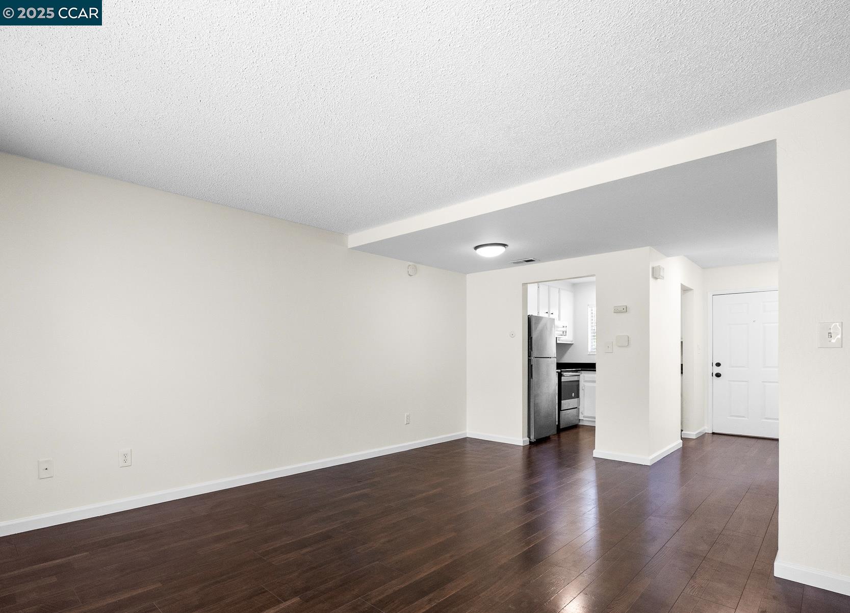 5 Meadowbrook Ave