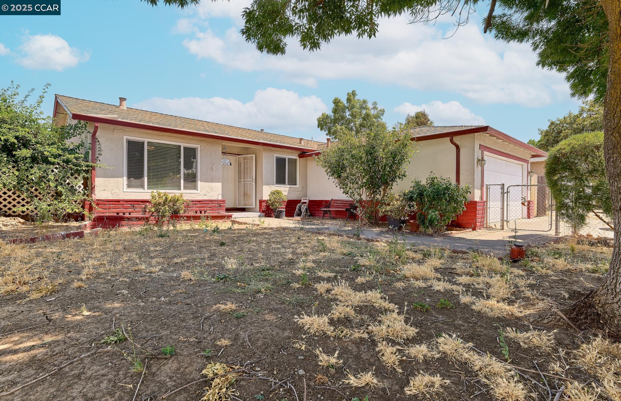 3972 Meadowbrook Cir