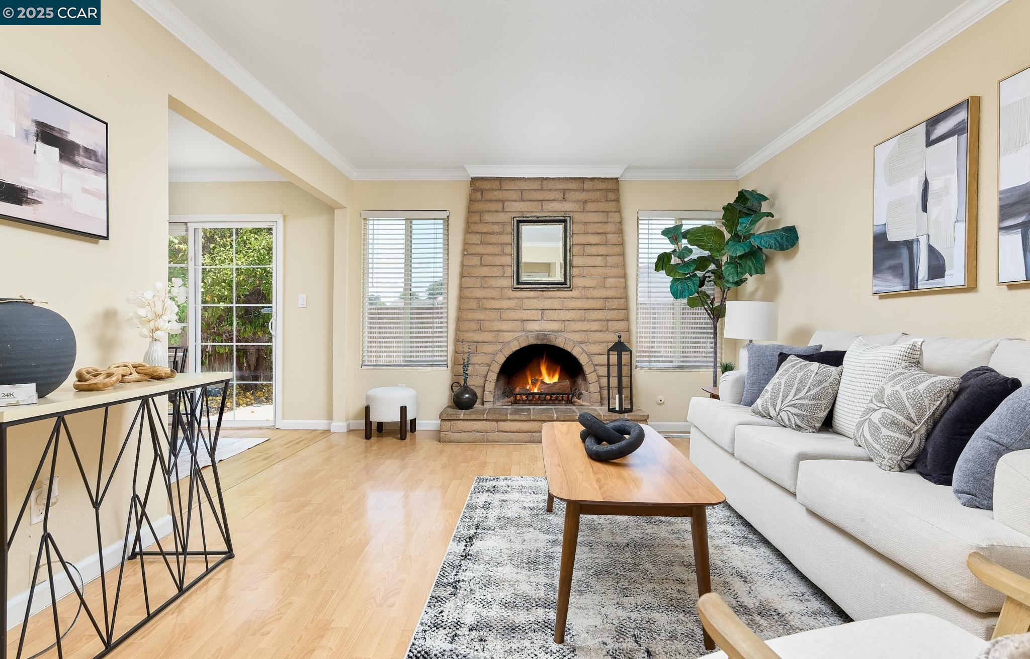 3972 Meadowbrook Cir