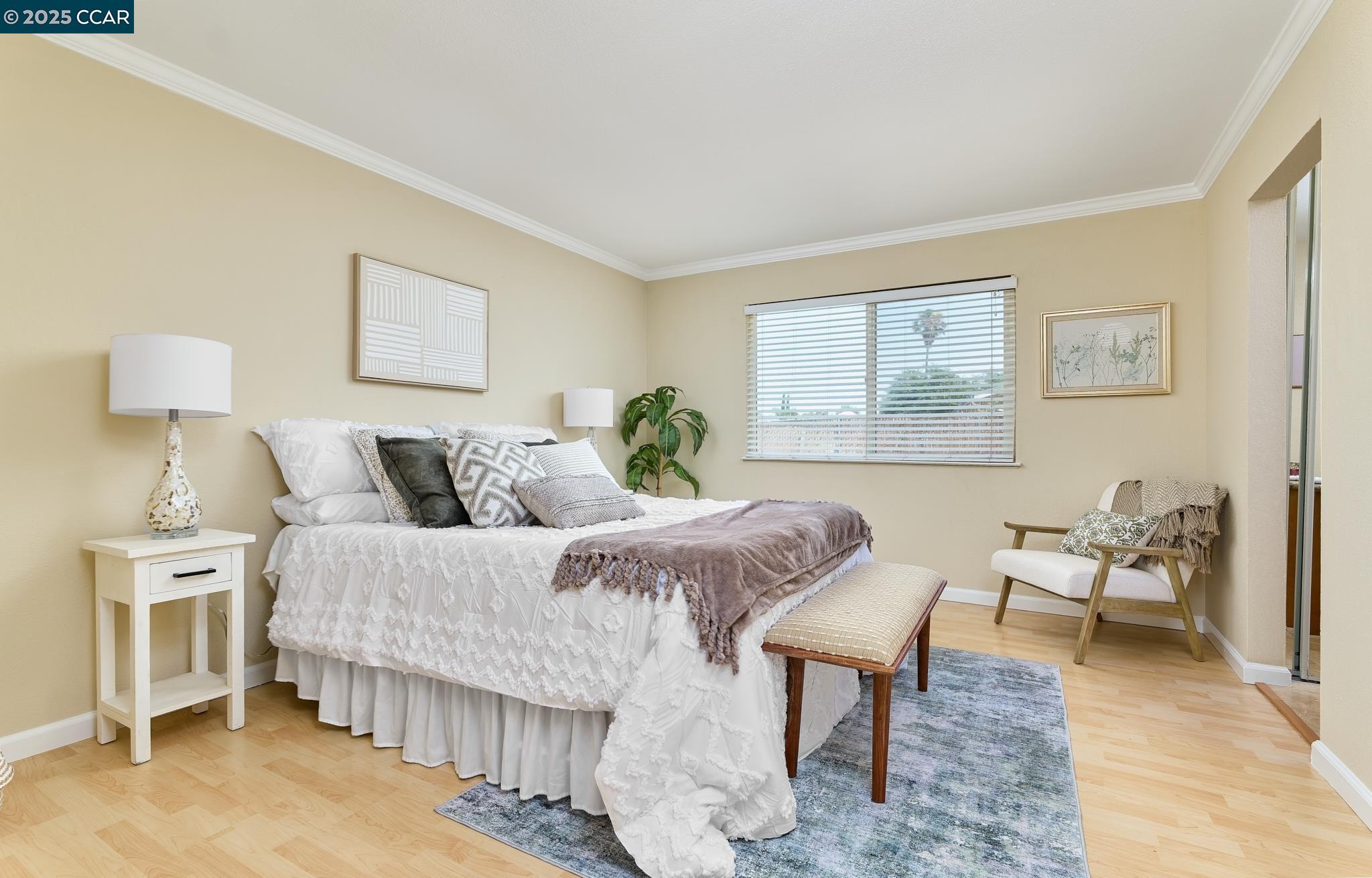 3972 Meadowbrook Cir