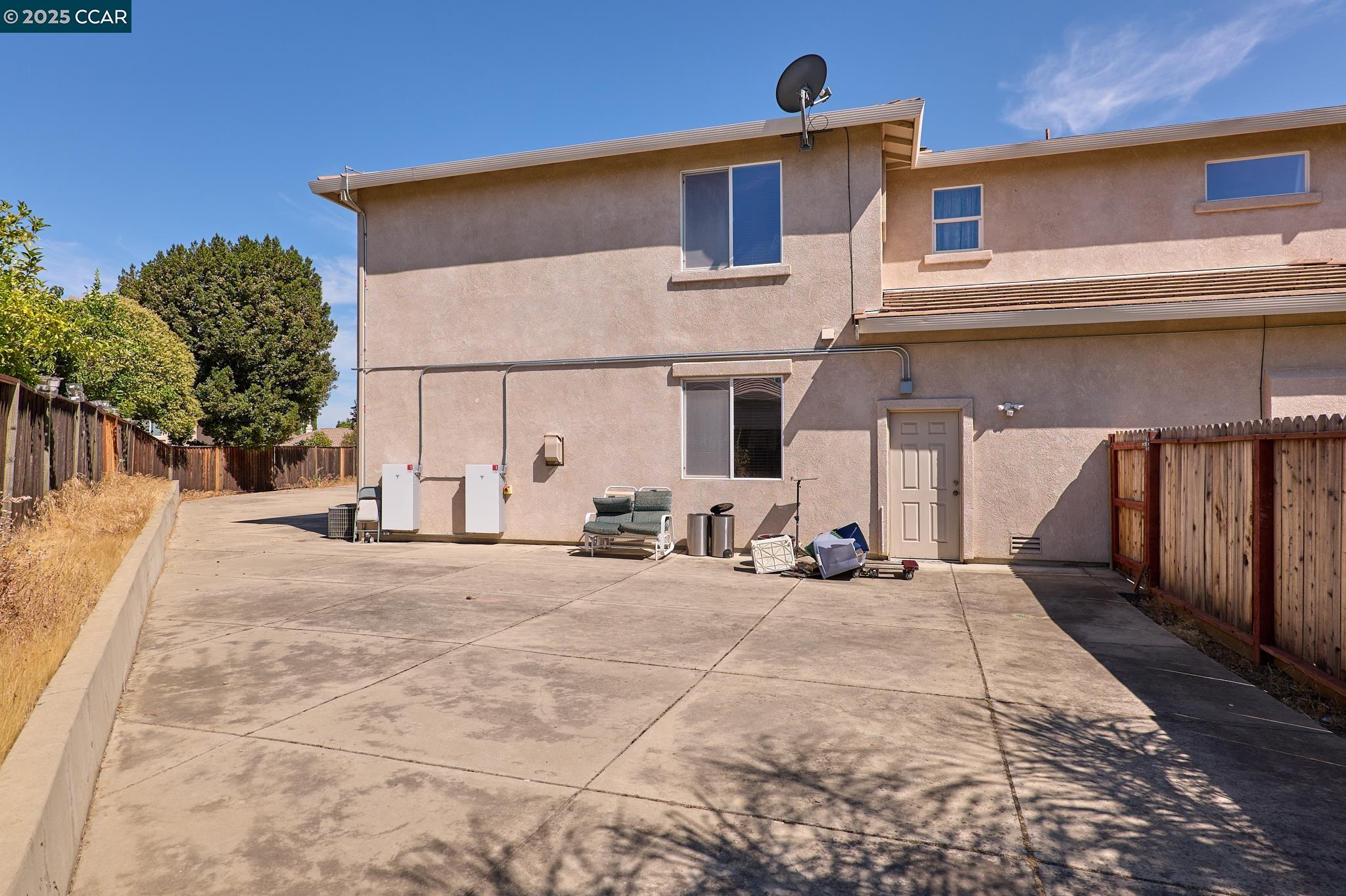 1835 Sanger Peak Way