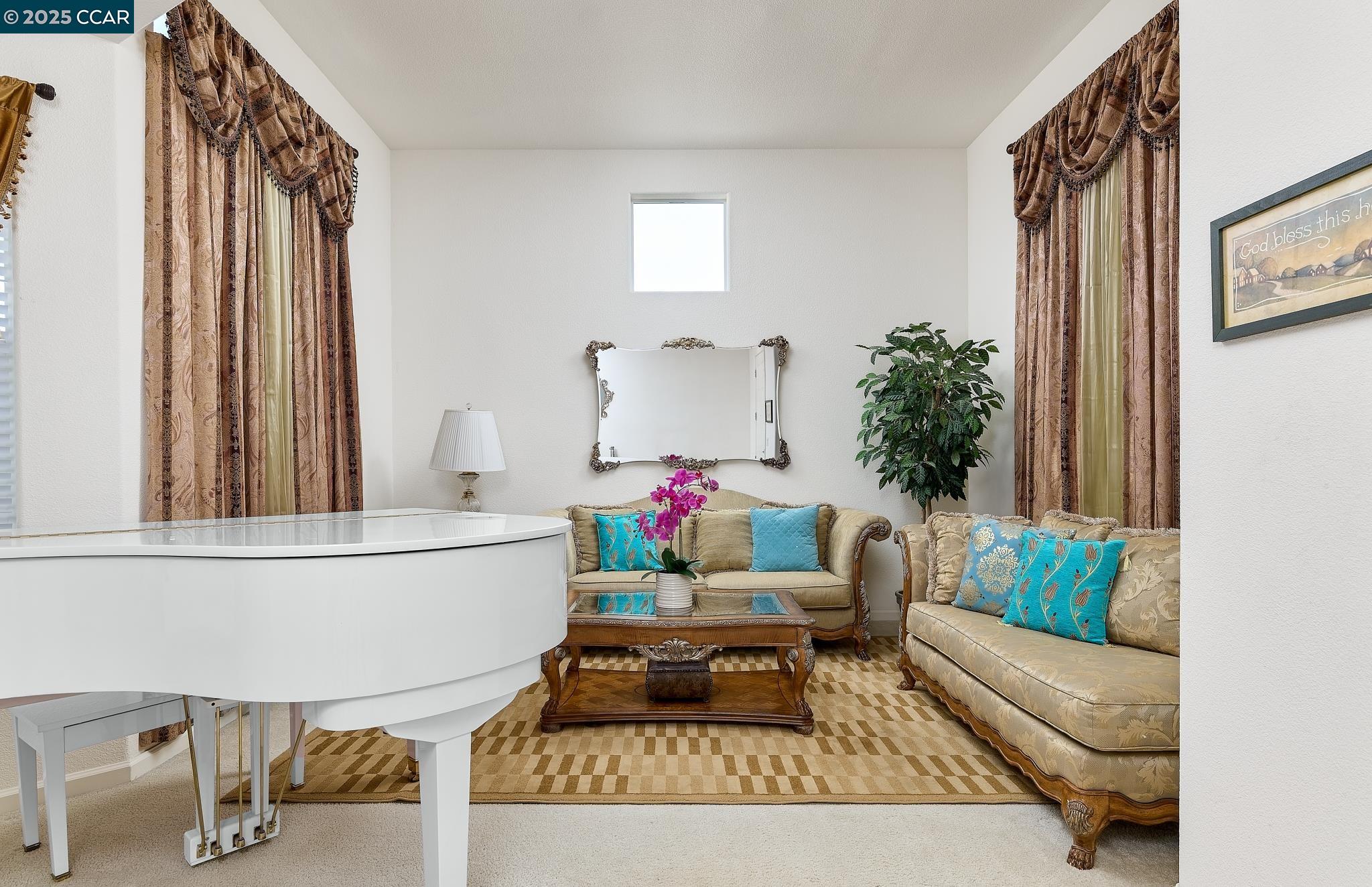 1835 Sanger Peak Way