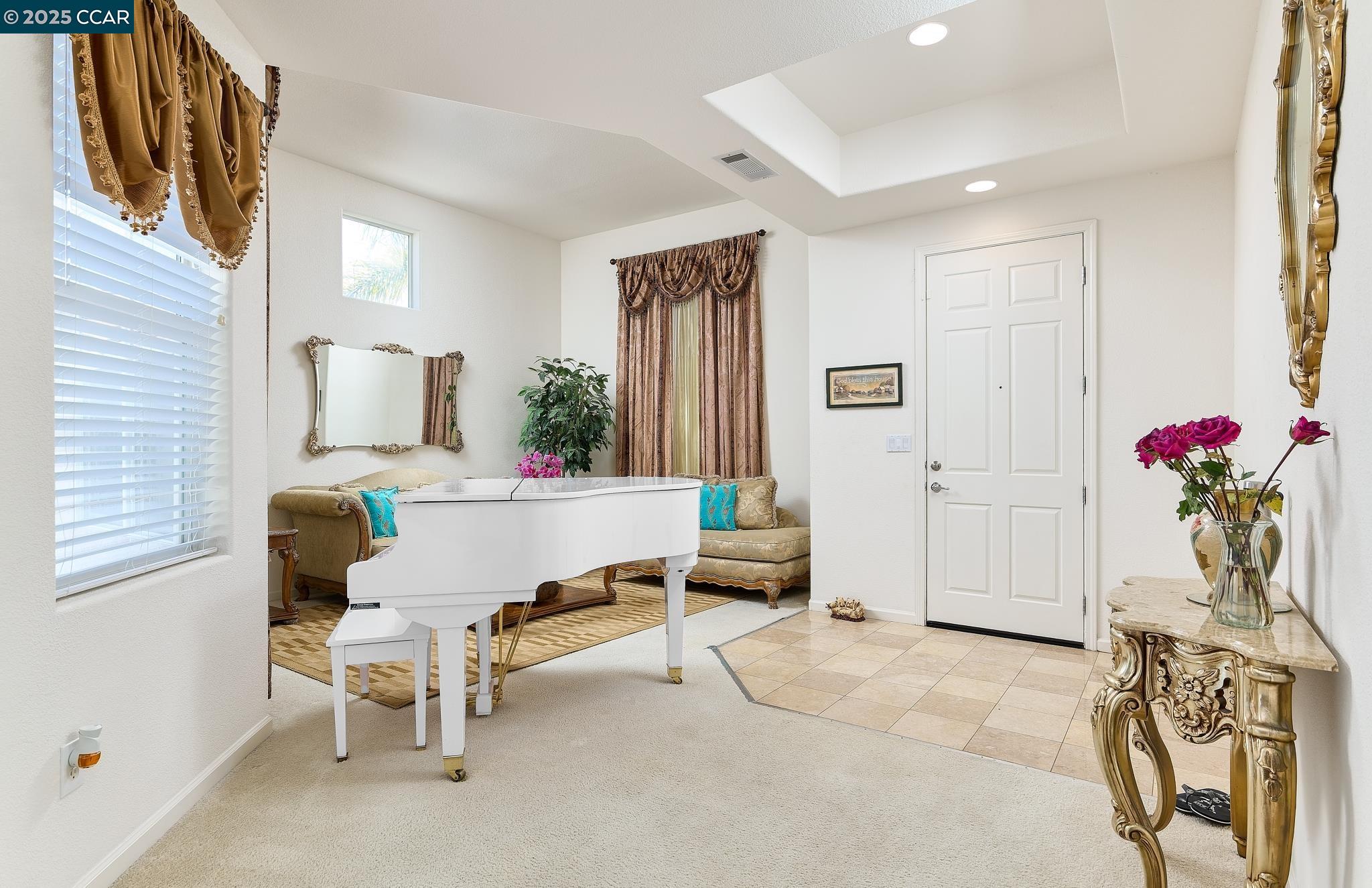 1835 Sanger Peak Way