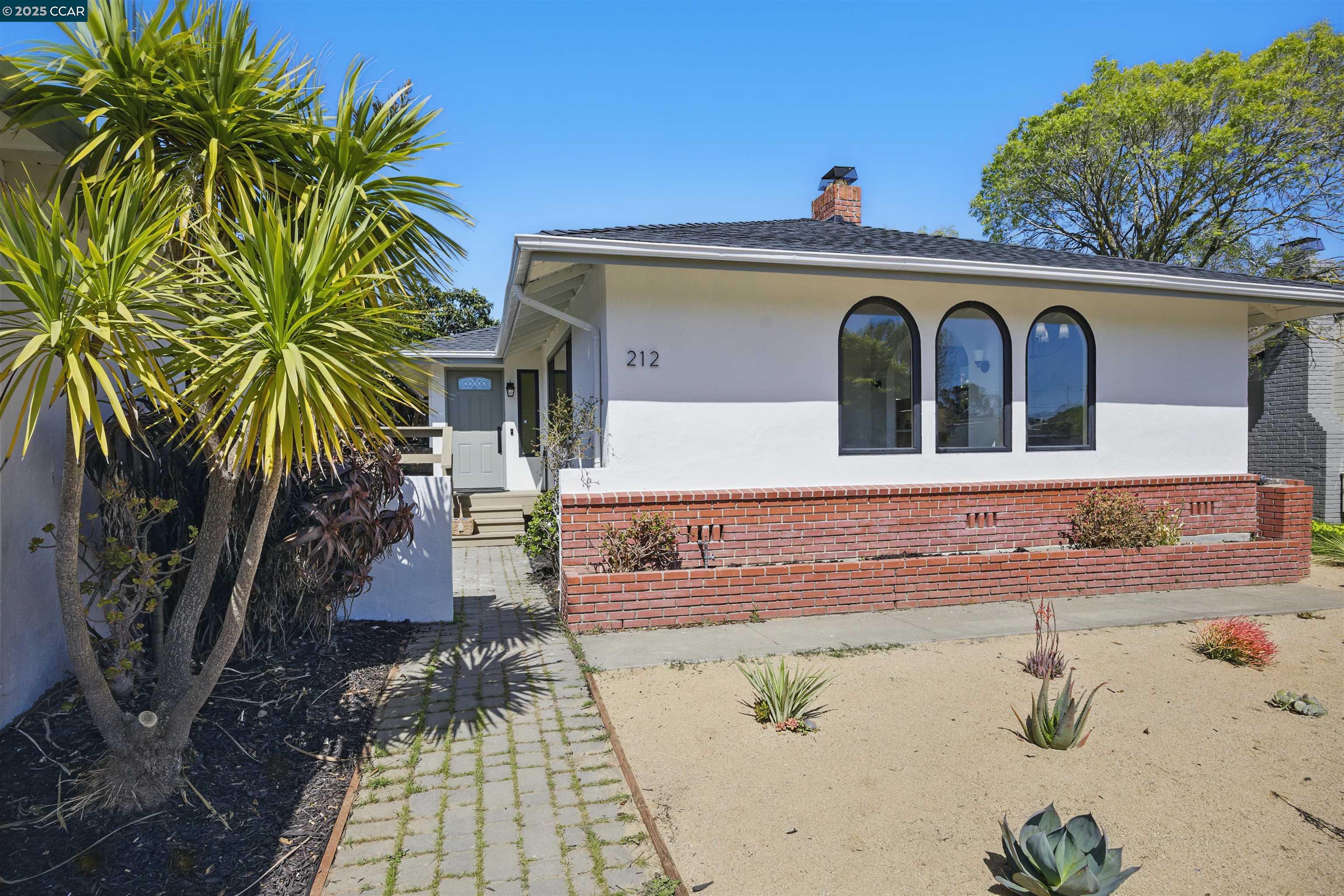 212 Indio Dr