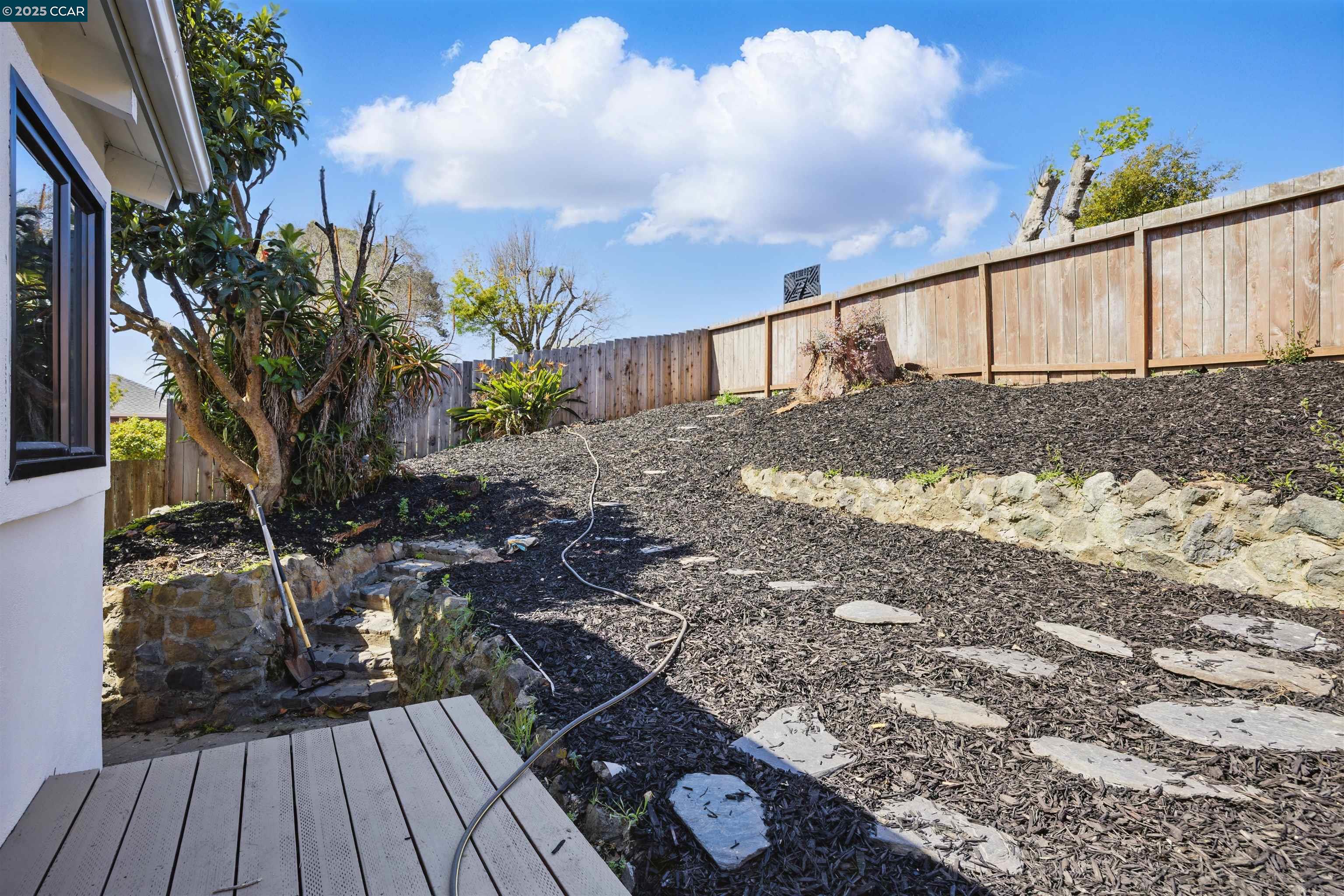 212 Indio Dr