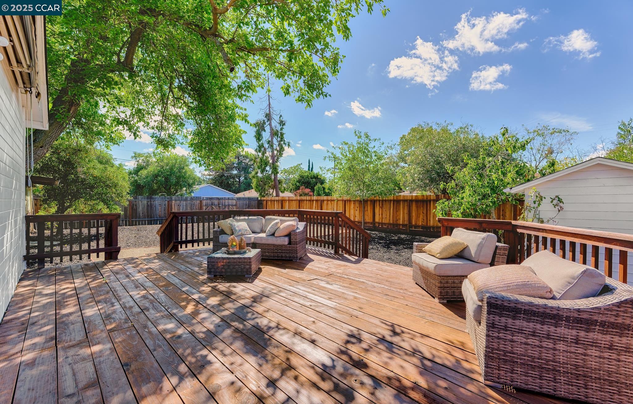 1555 Ayers Rd