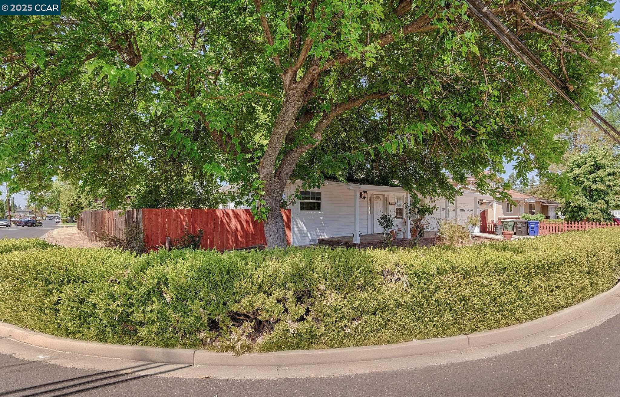 1555 Ayers Rd