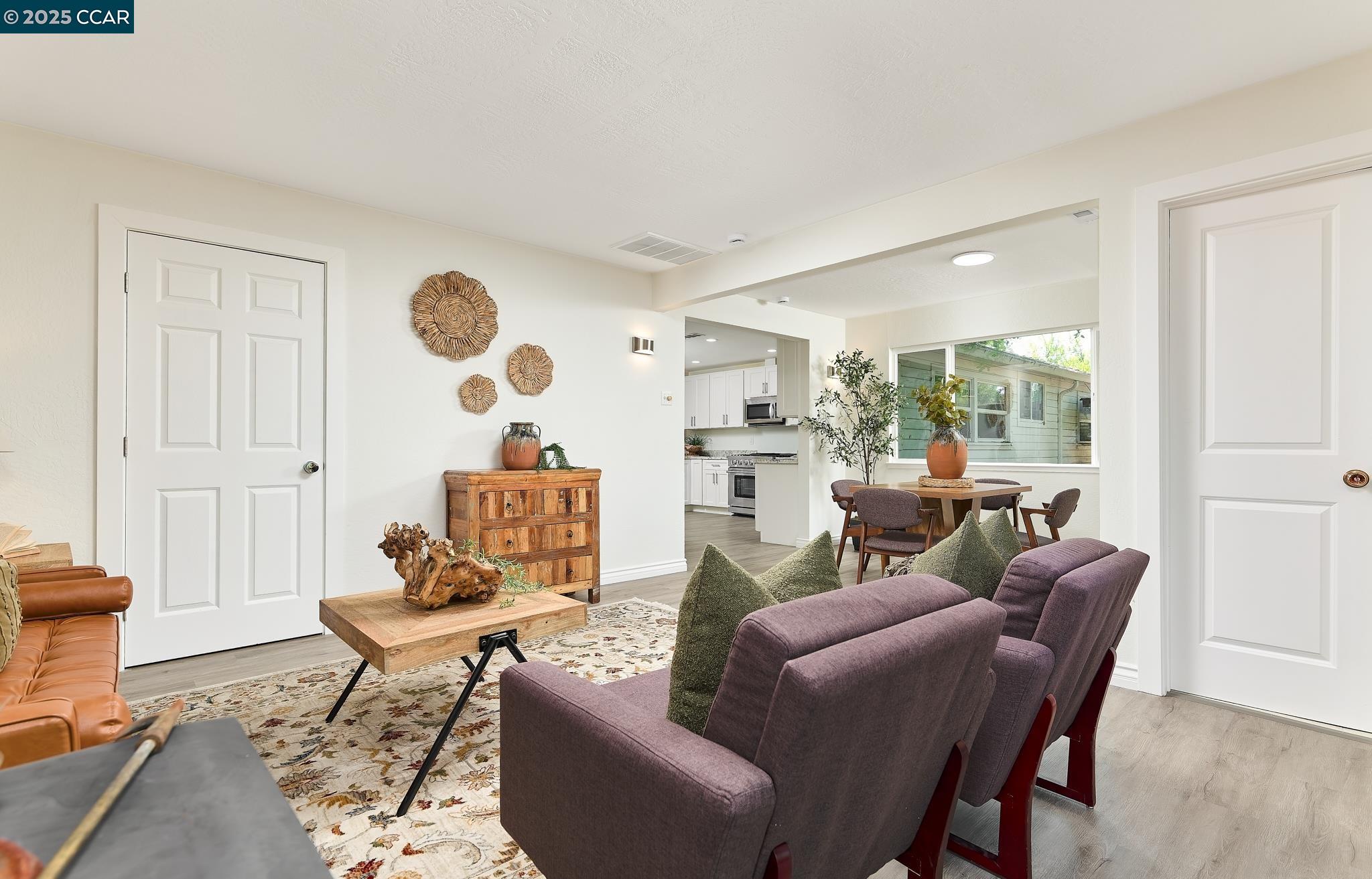 1555 Ayers Rd
