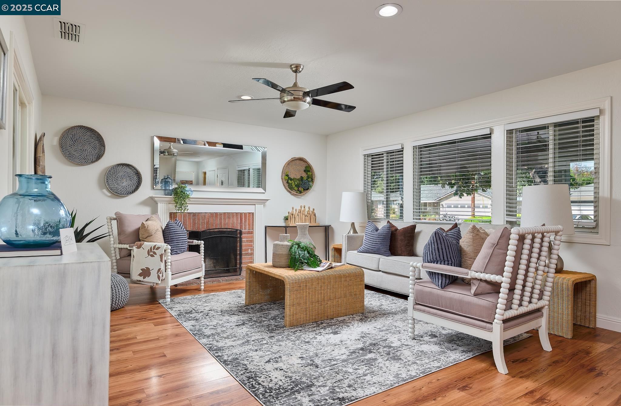3242 Fitzpatrick Dr