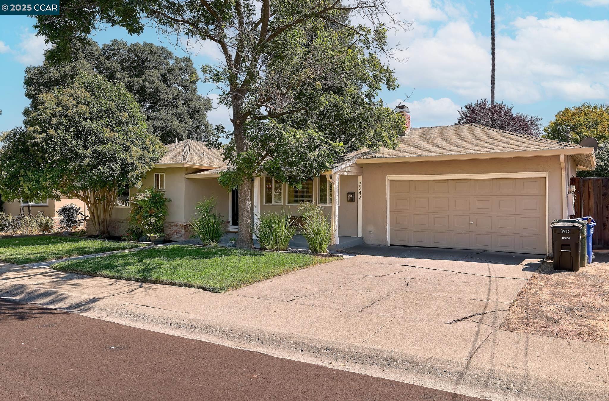 3242 Fitzpatrick Dr