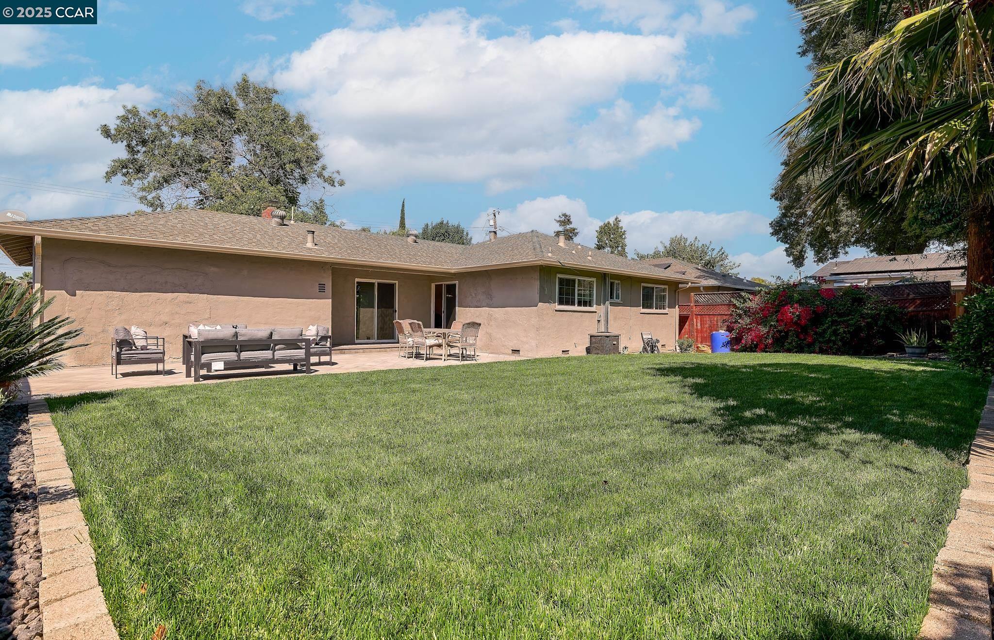 3242 Fitzpatrick Dr