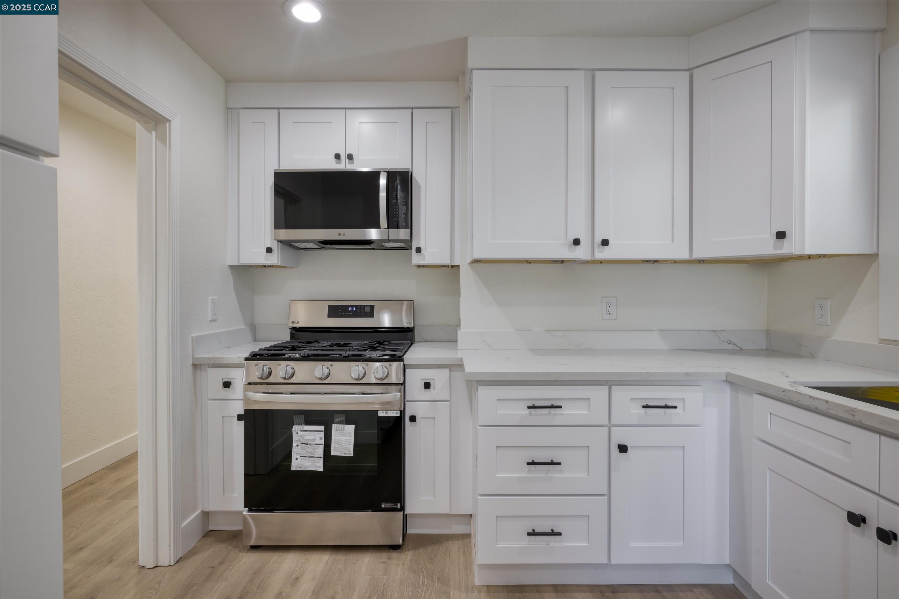 2250 Hickory Dr