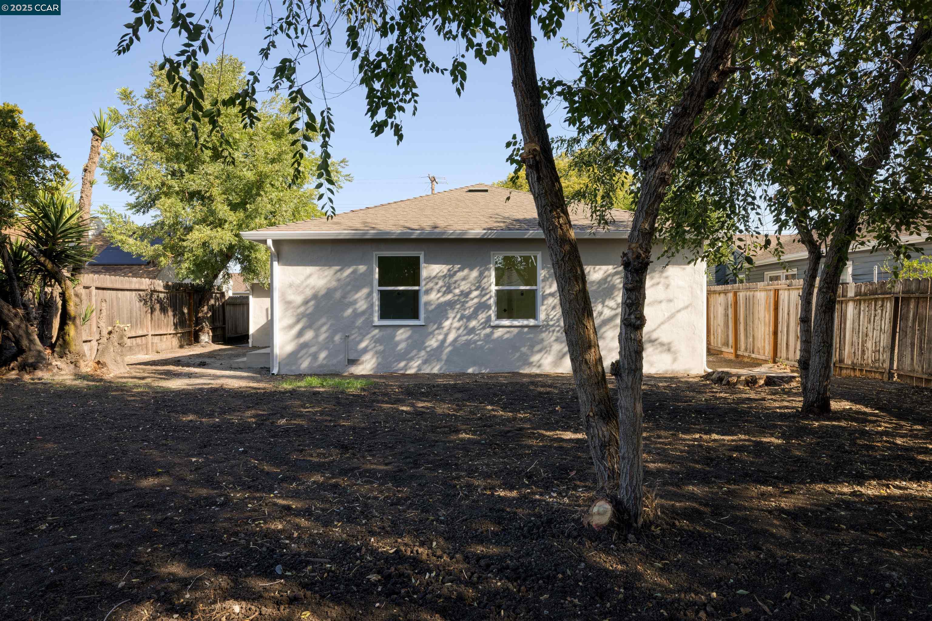 2250 Hickory Dr