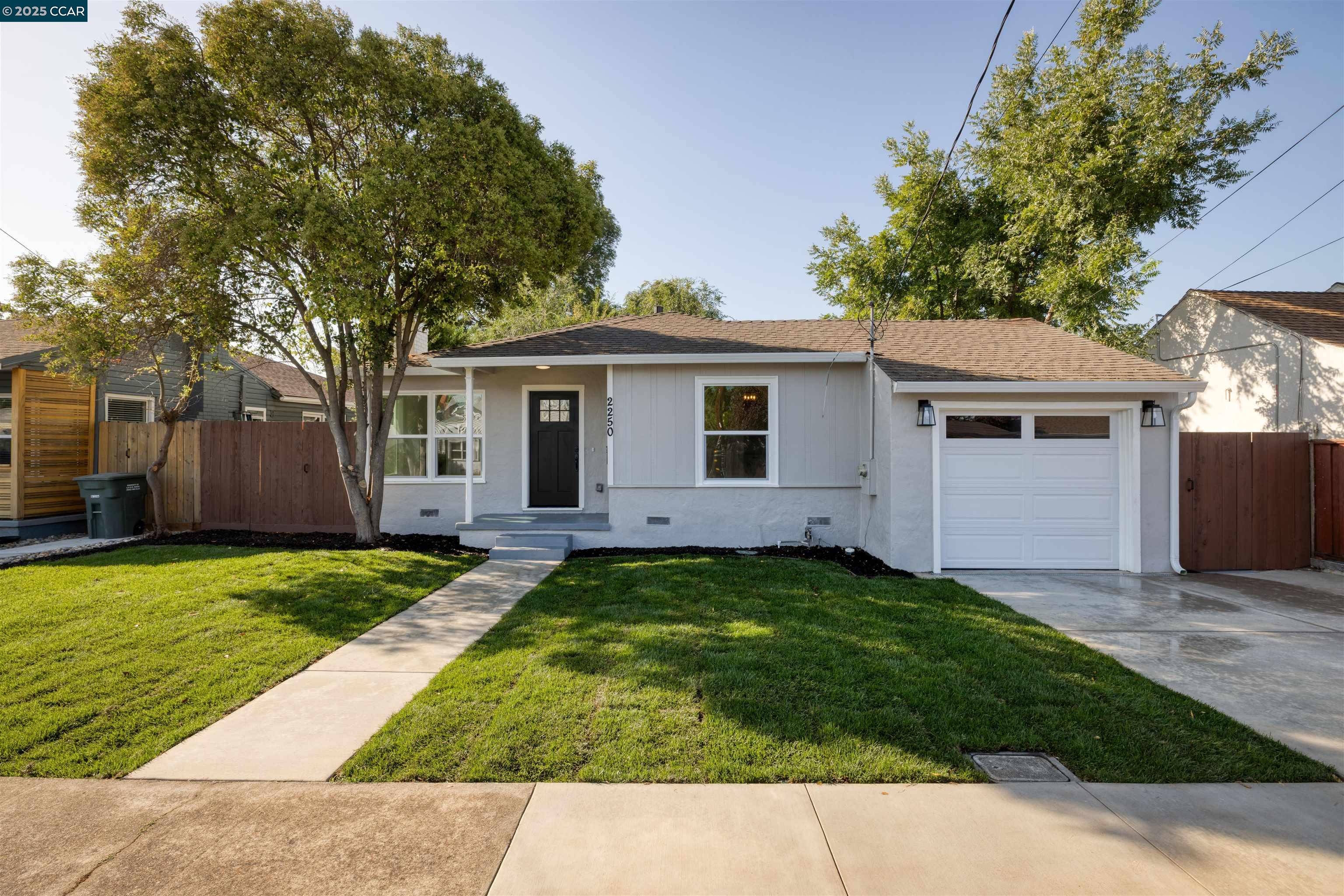 2250 Hickory Dr