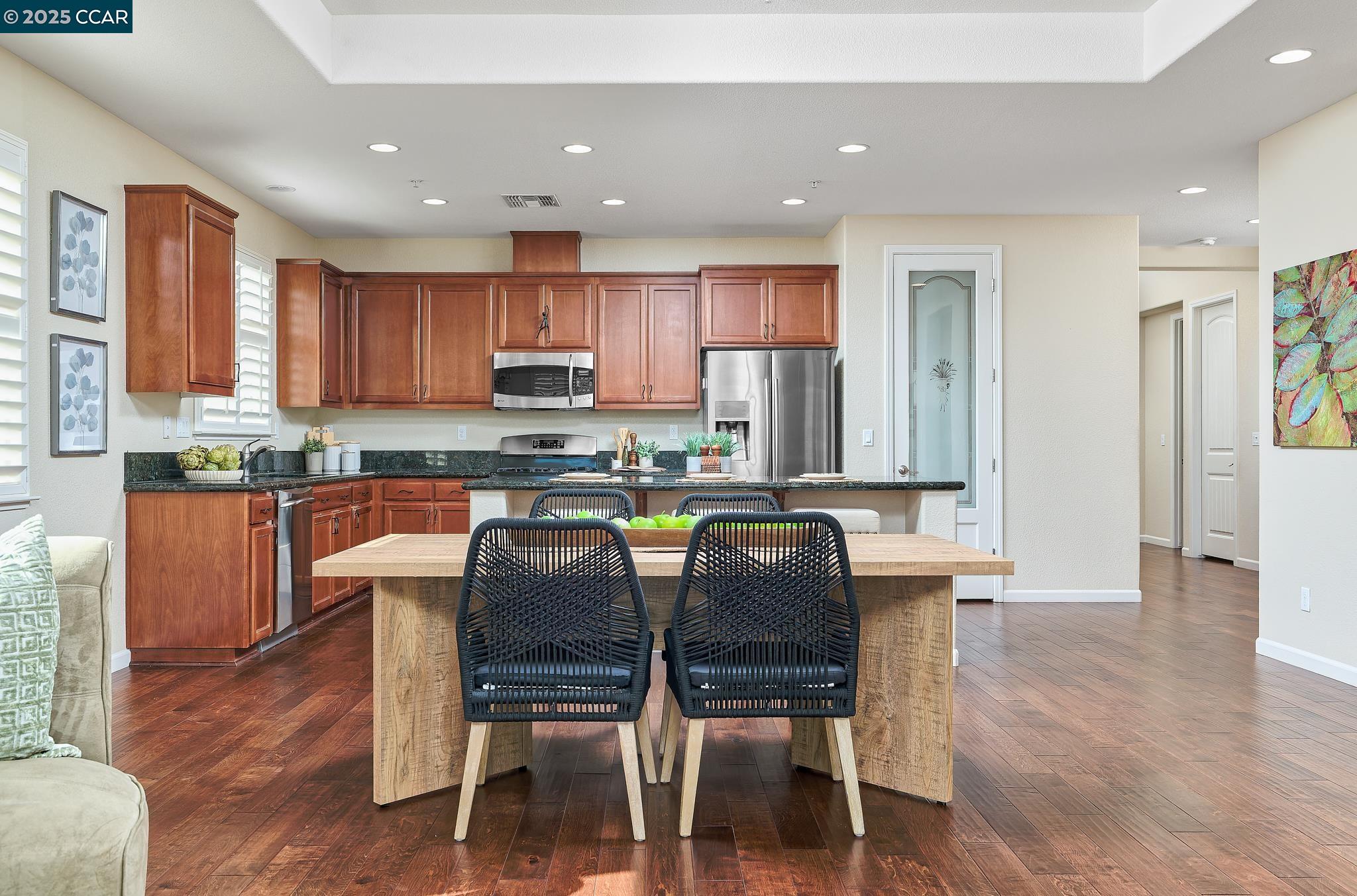 2447 Vallarta Dr