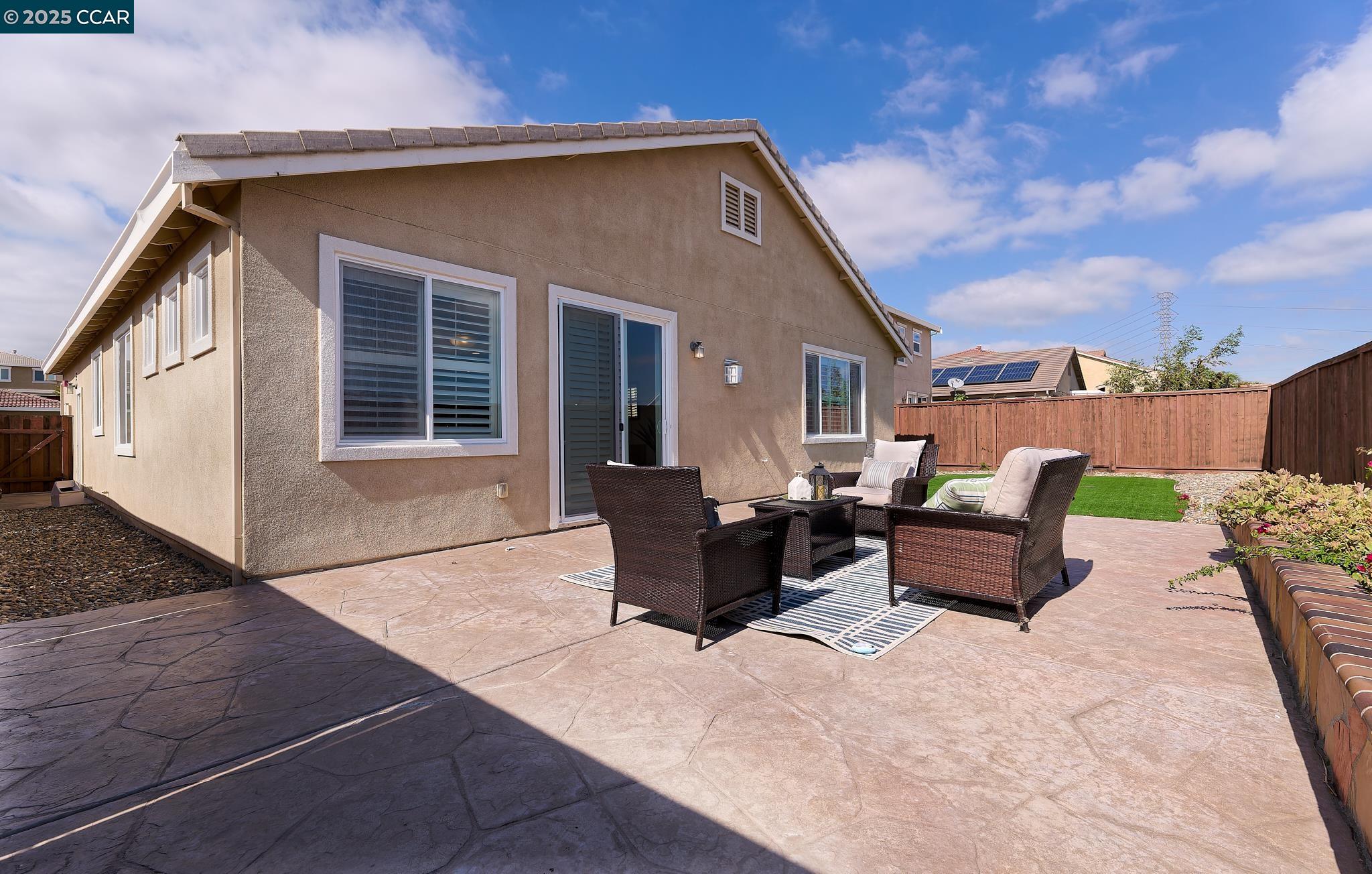 2447 Vallarta Dr