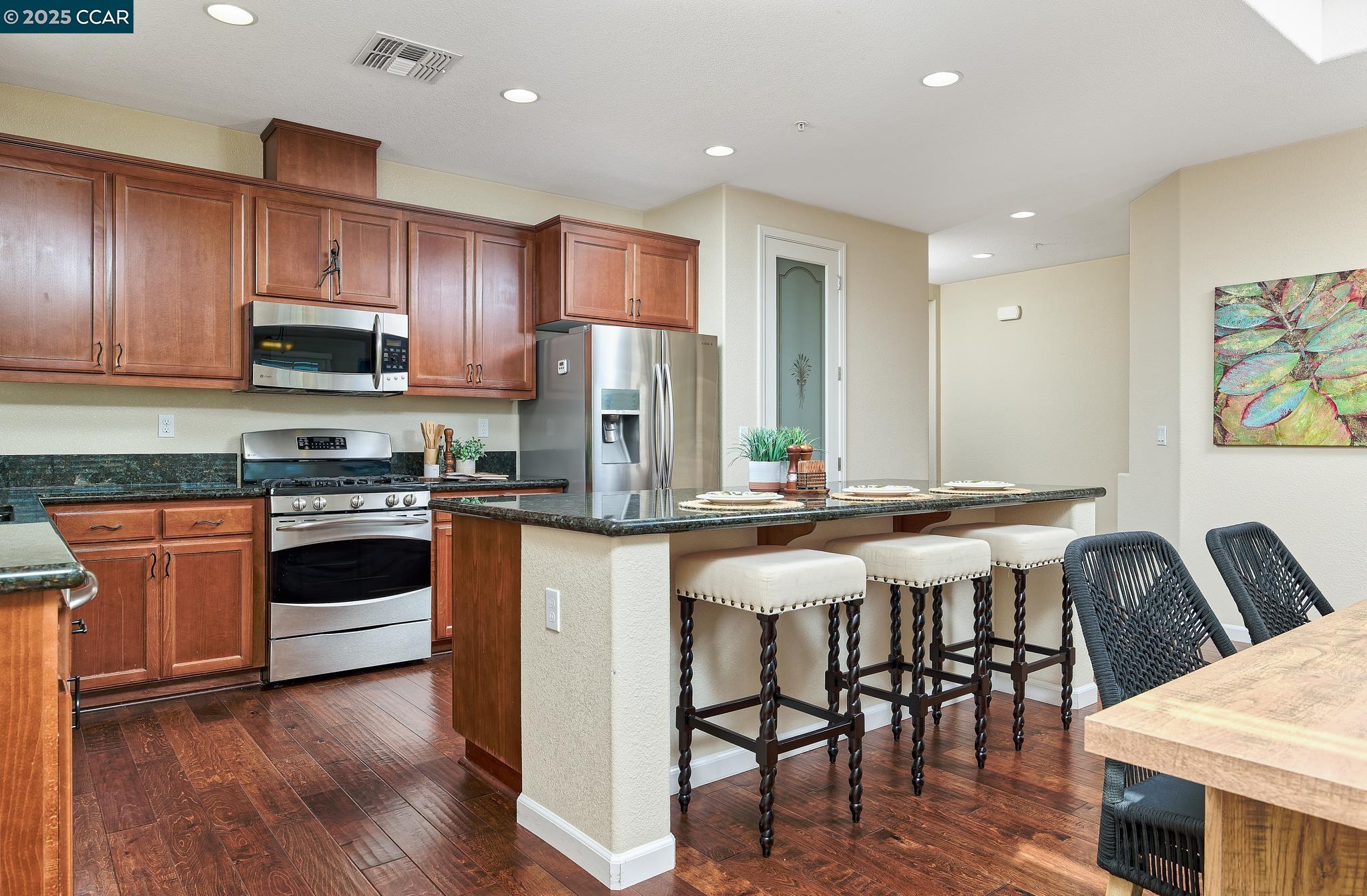 2447 Vallarta Dr