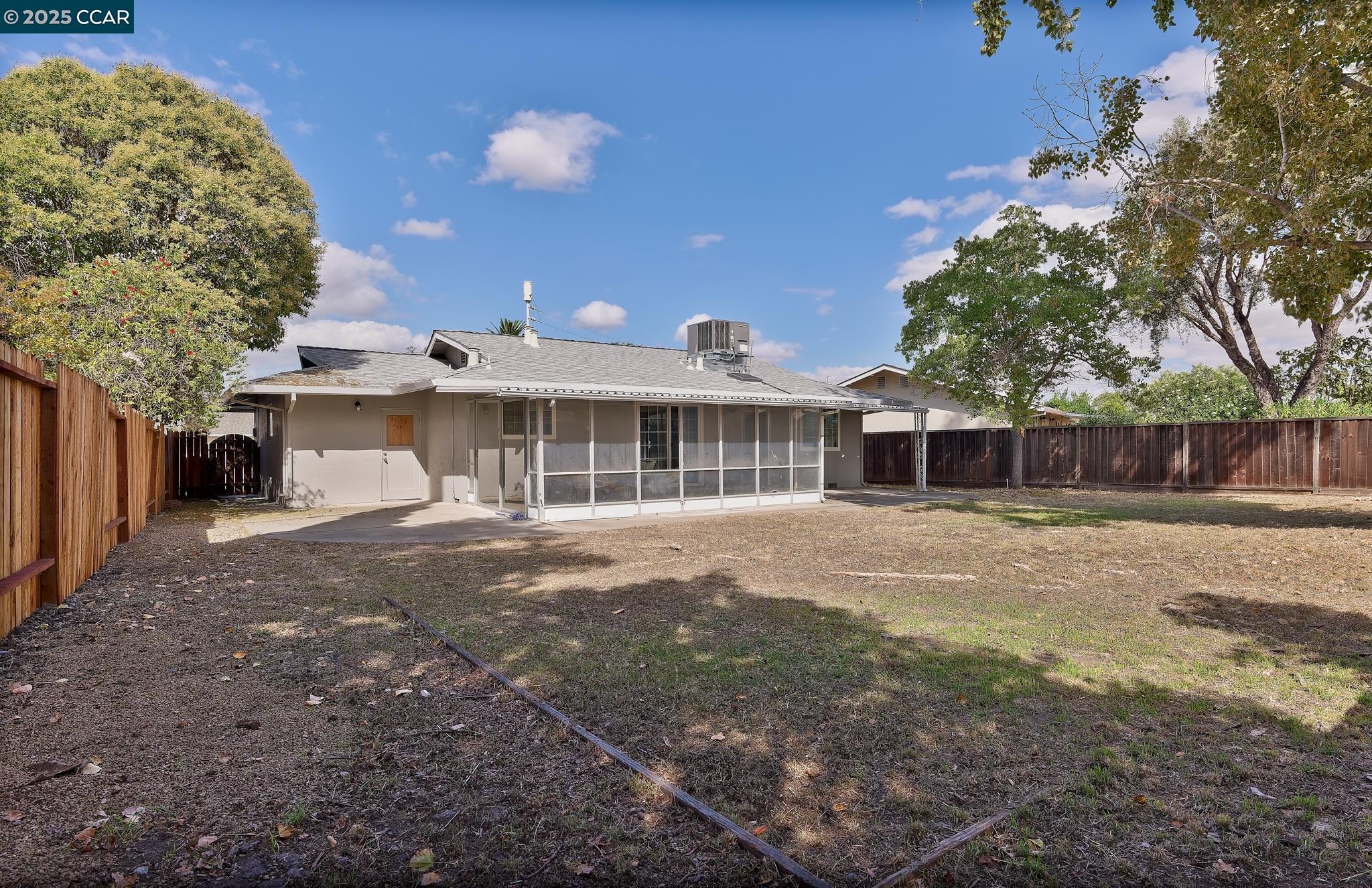 1333 Daisy Ln