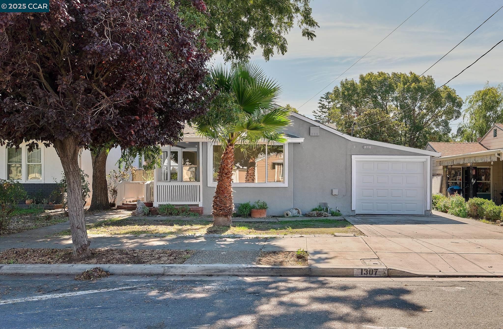 1307 W 8Th St, Antioch