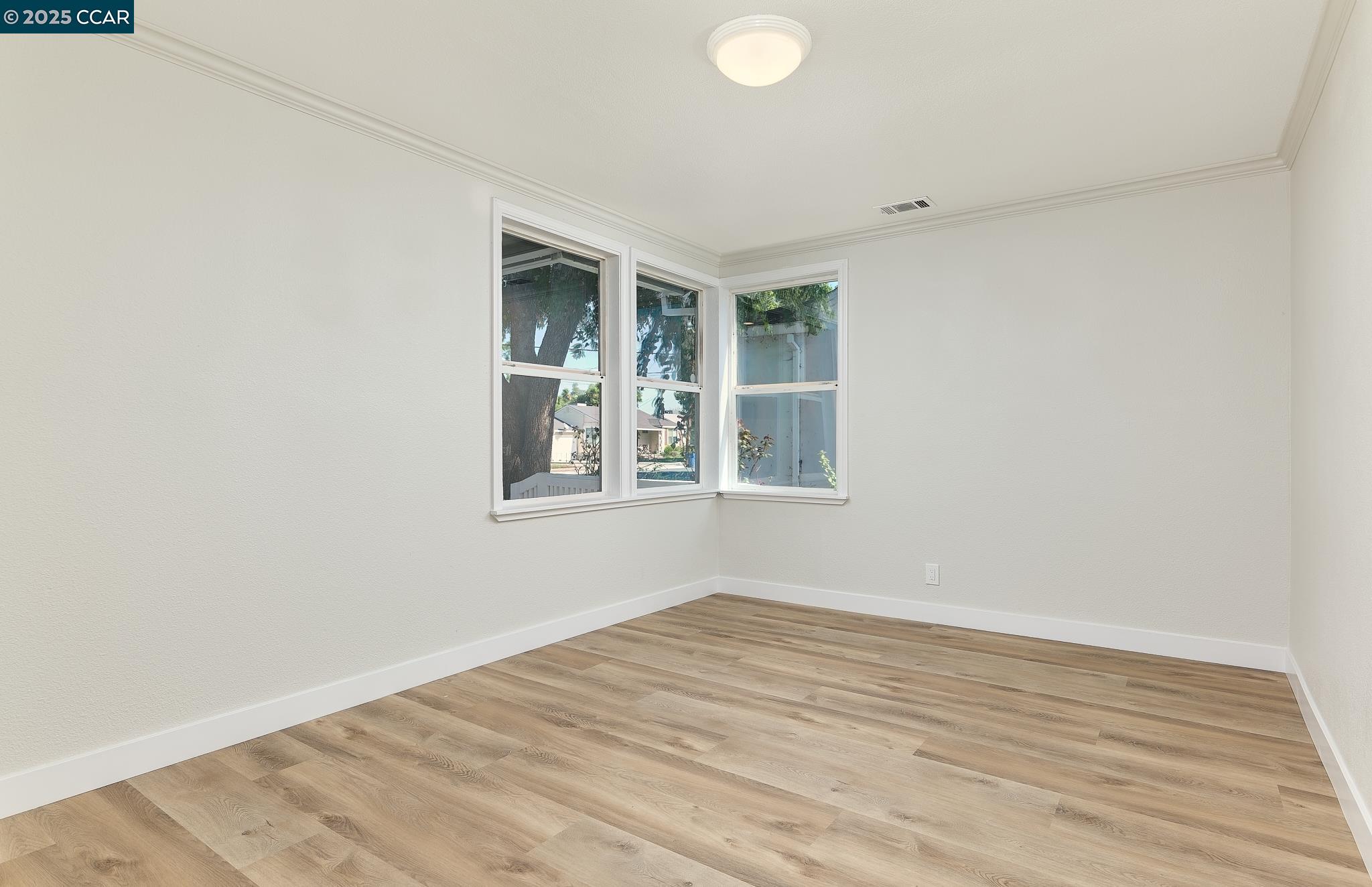 1307 W 8Th St, Antioch